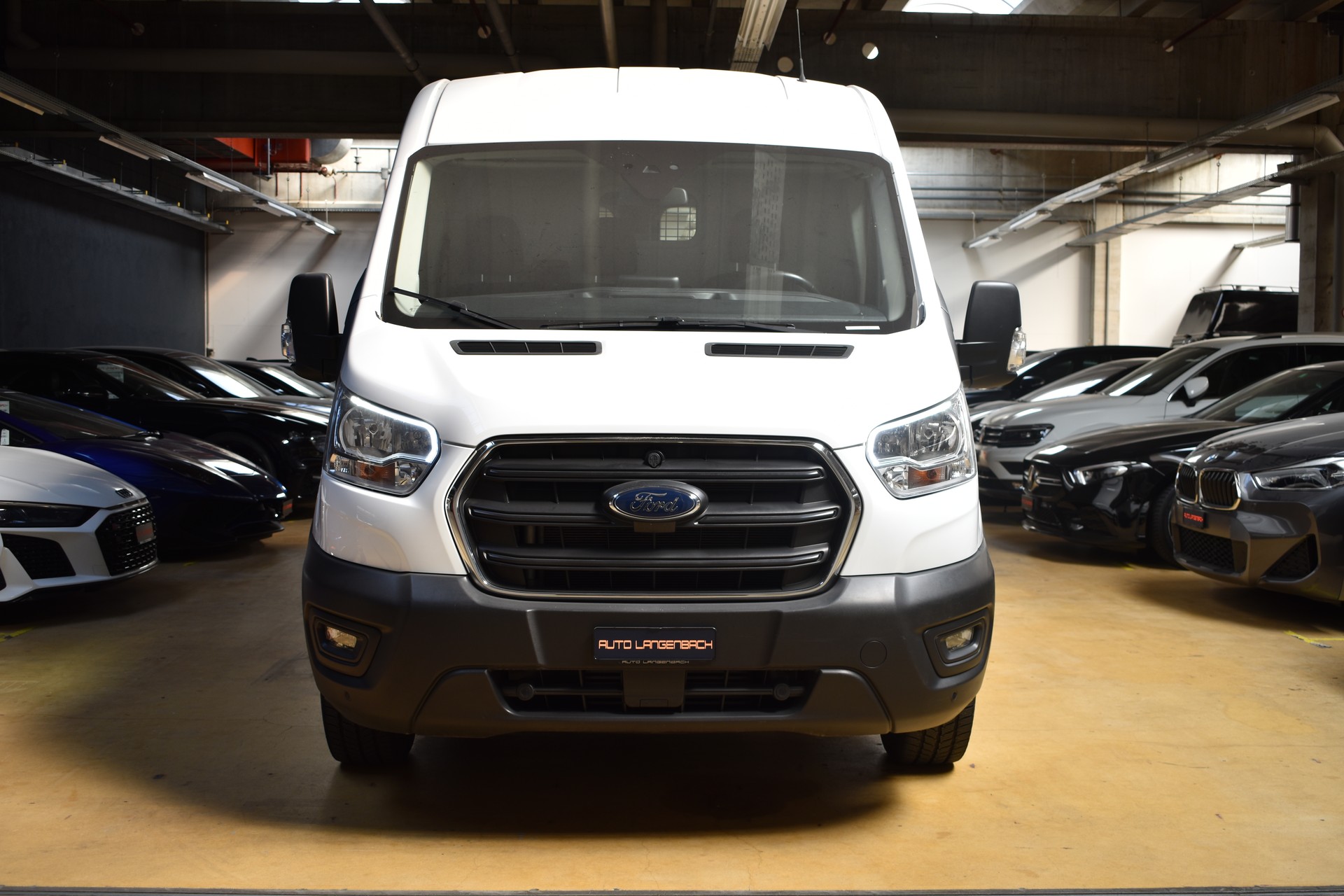 FORD Transit Van 350 L2 Trail 2.0 TDCi 130 MHEV FWD-showroom-element-3