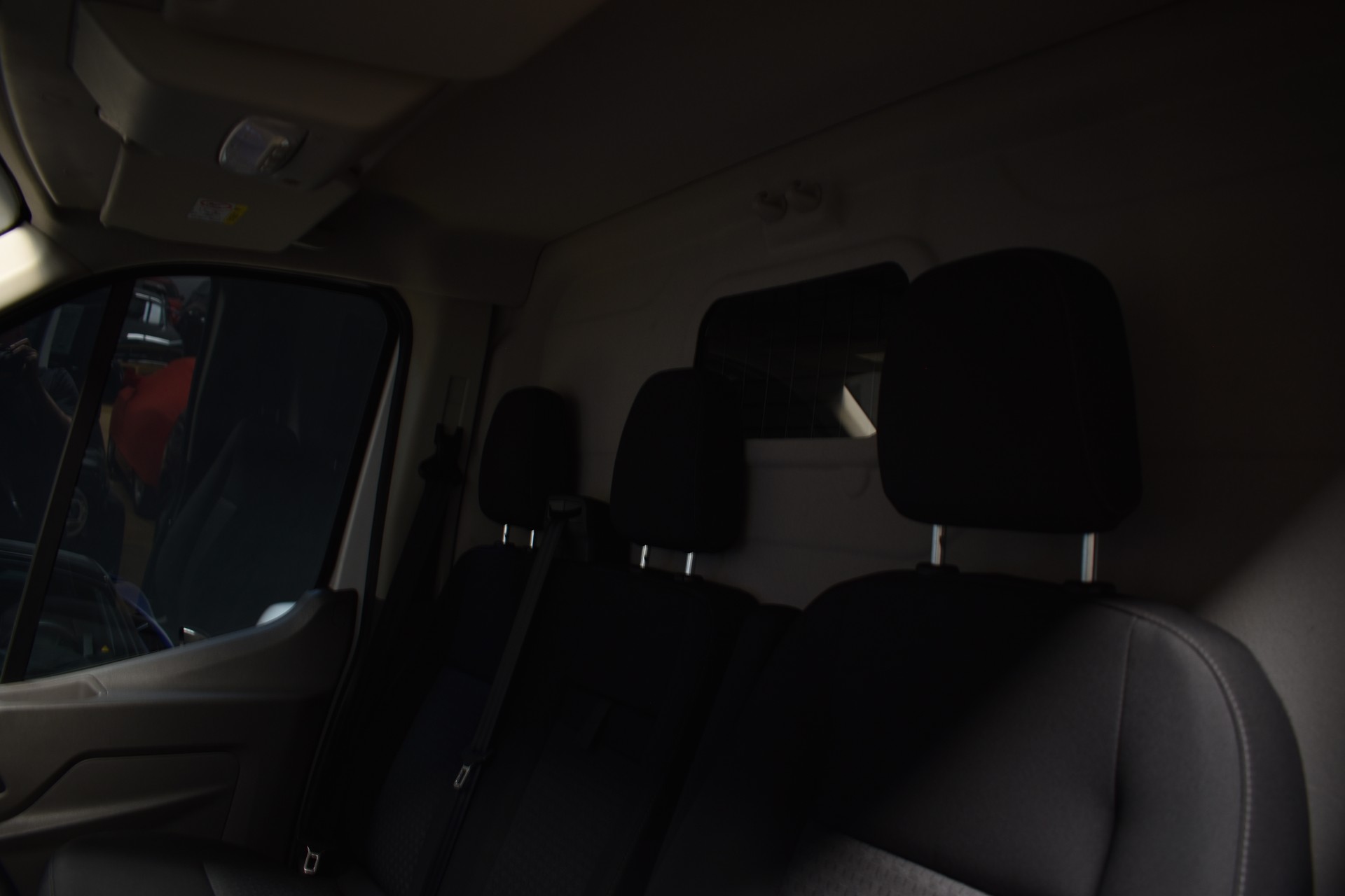 FORD Transit Van 350 L2 Trail 2.0 TDCi 130 MHEV FWD-image-10