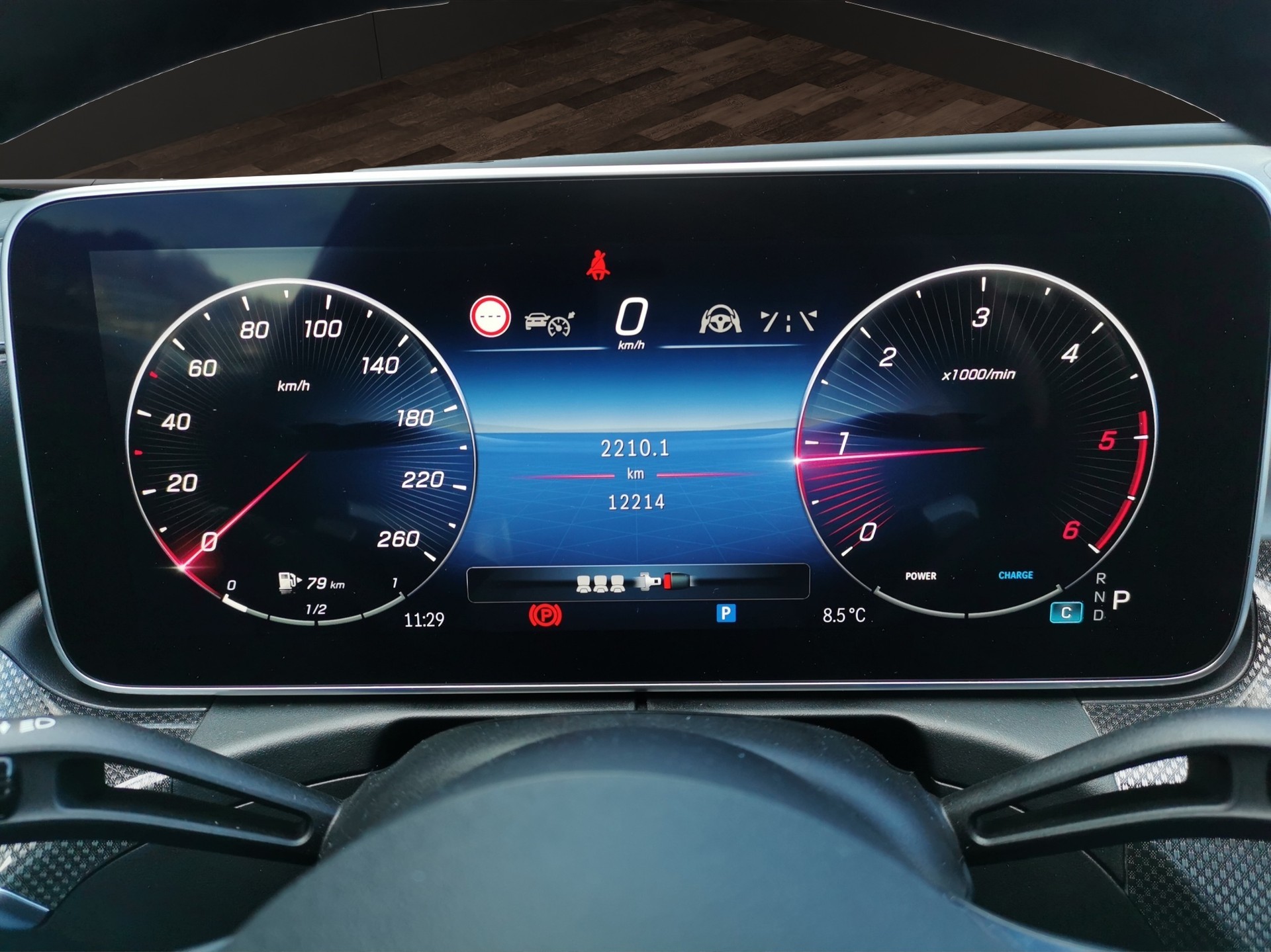 MERCEDES-BENZ C 300 d AMG Line-image-15