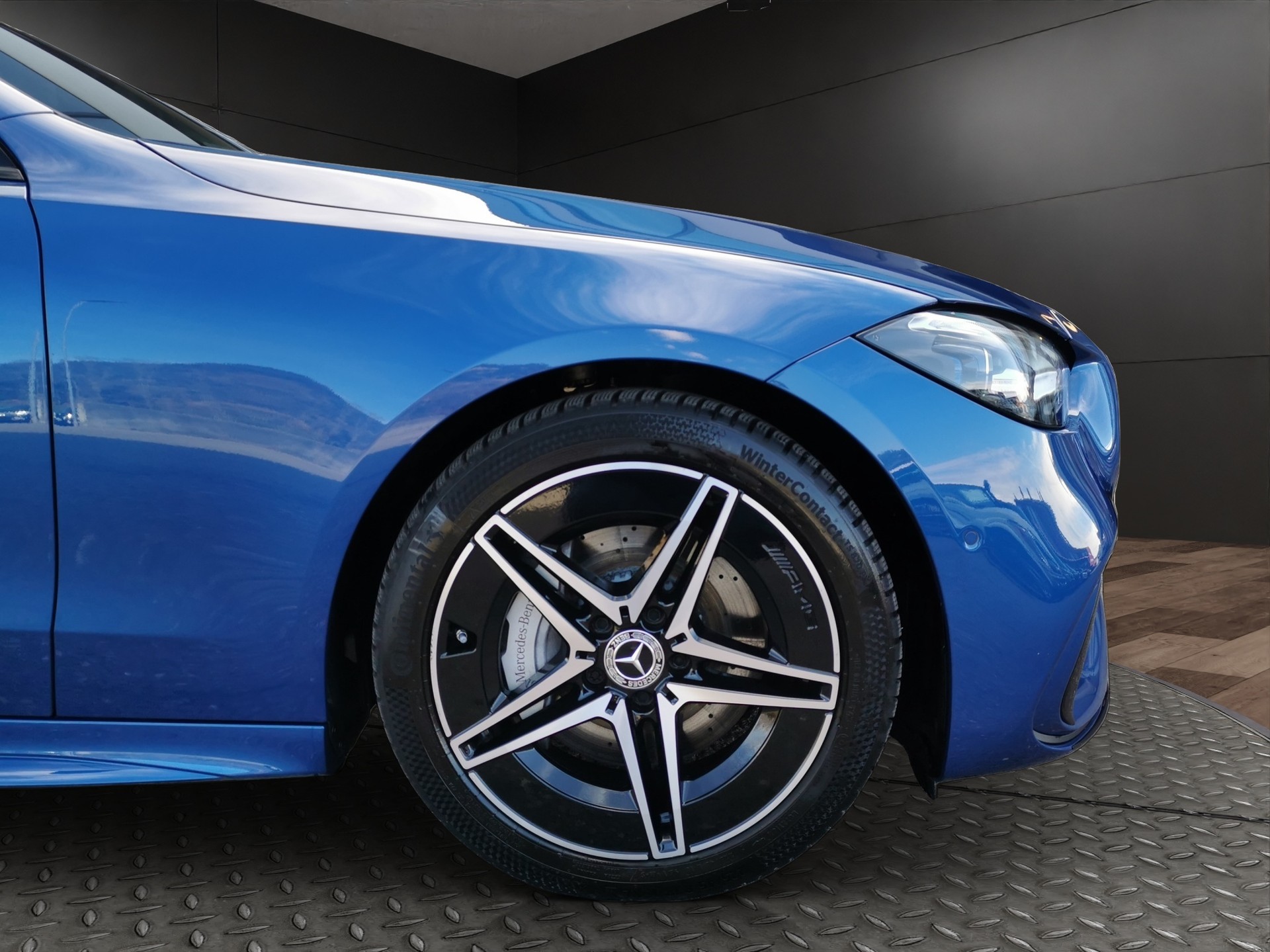 MERCEDES-BENZ C 300 d AMG Line-showroom-element-2