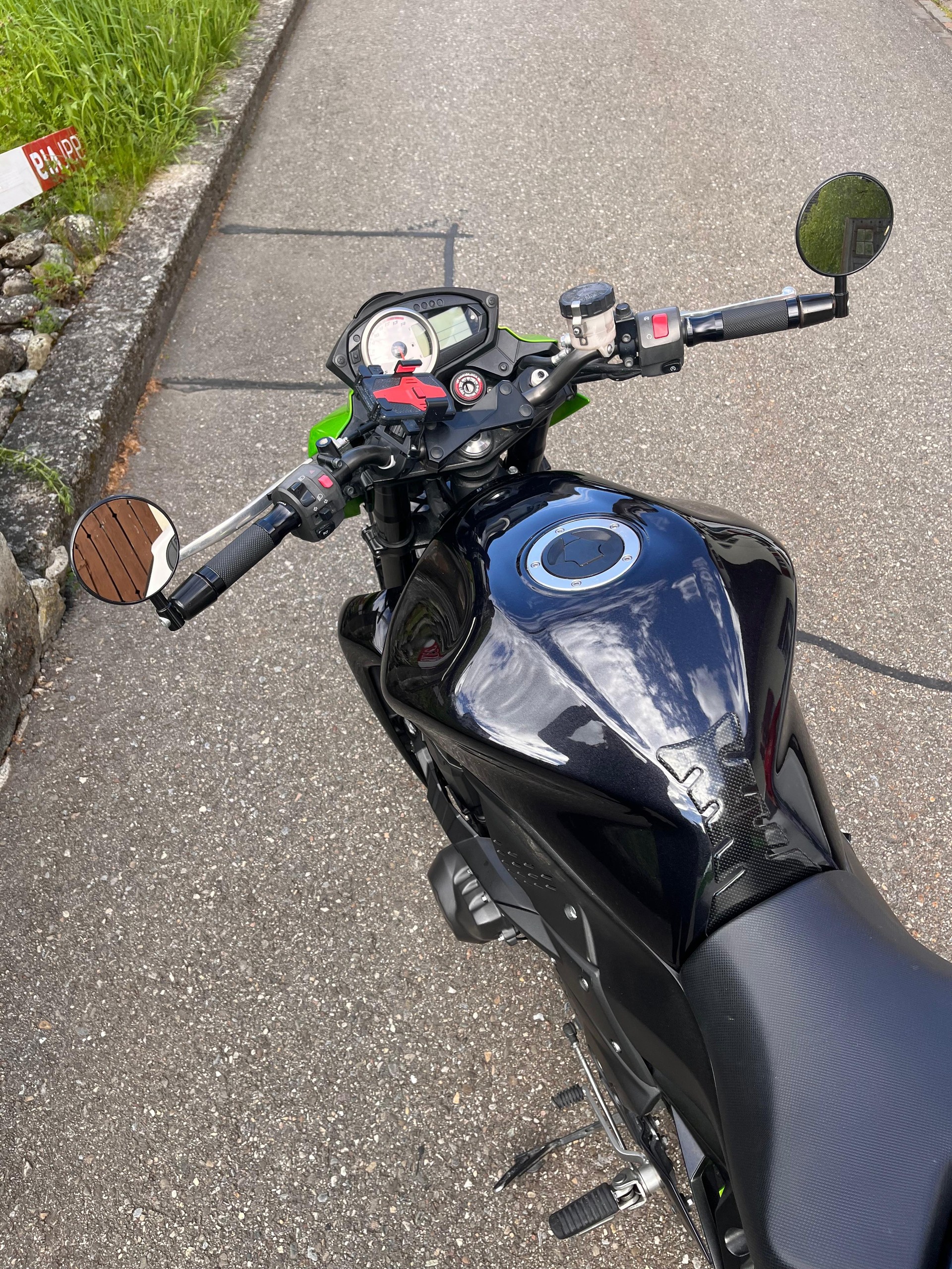 KAWASAKI Z 750 ABS-image-2