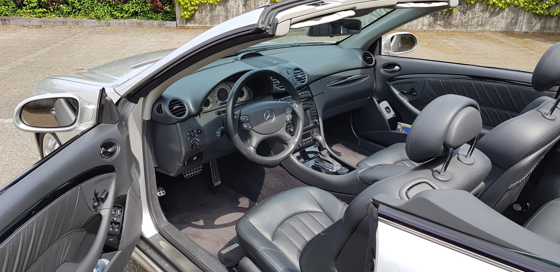 MERCEDES-BENZ CLK 55 AMG Avantgarde Automatic-image-3