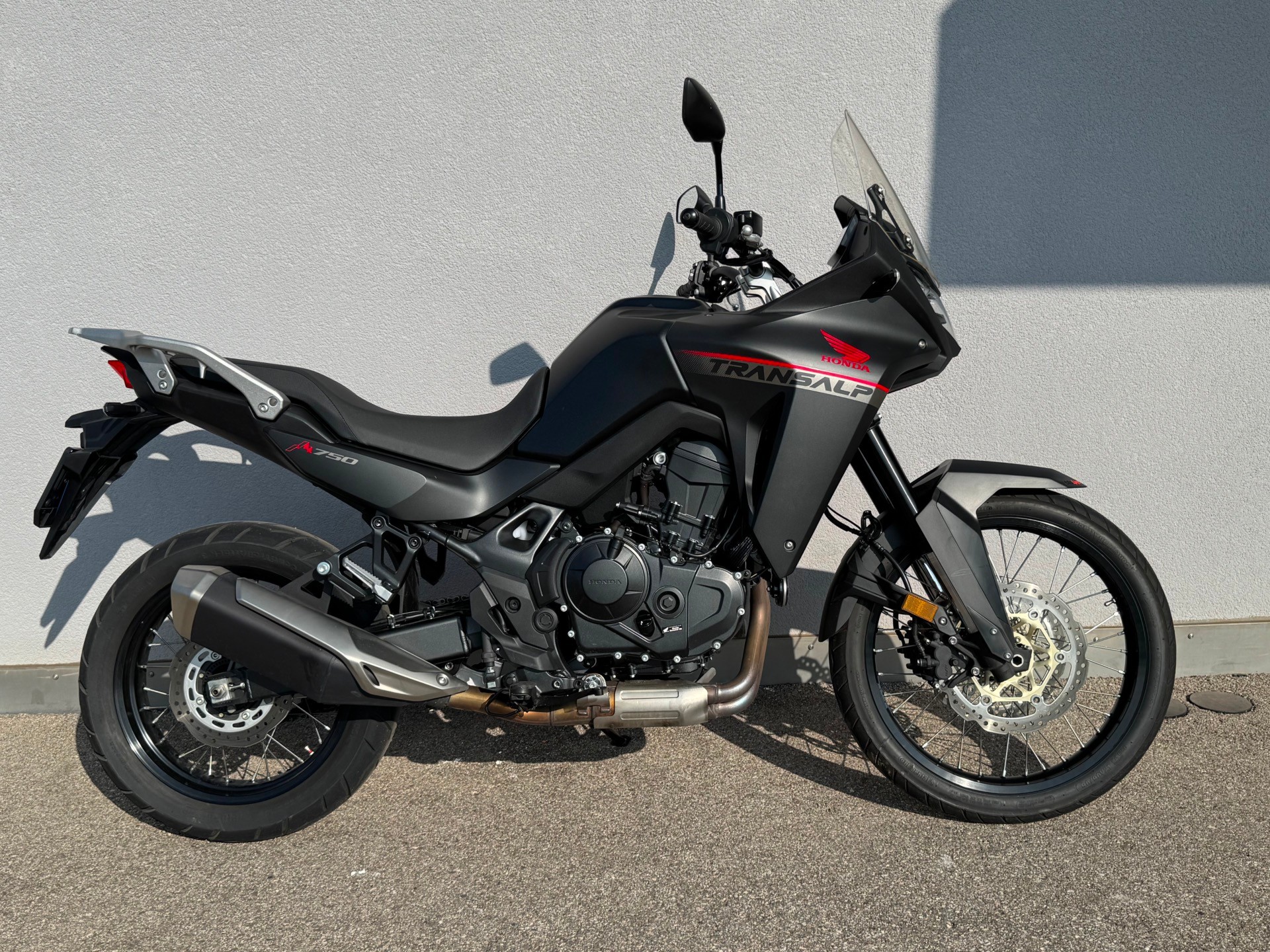 HONDA XL 750 Transalp-image-1