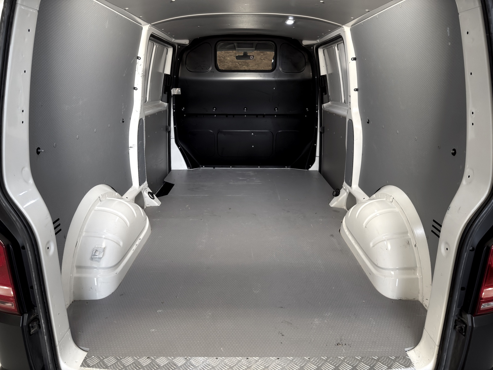 VW VW T6 Kaw. 3400 2.0 TDI 150-image-11