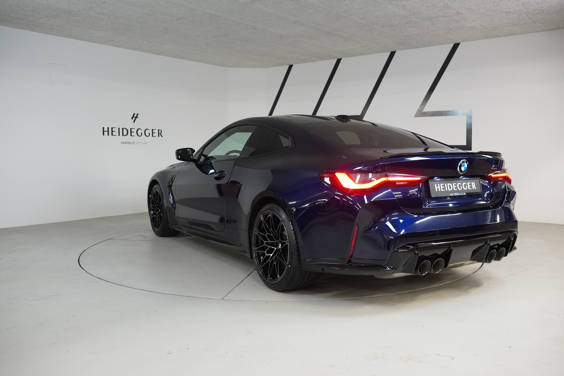 BMW M4 Coupé Competition M xDrive-image-4