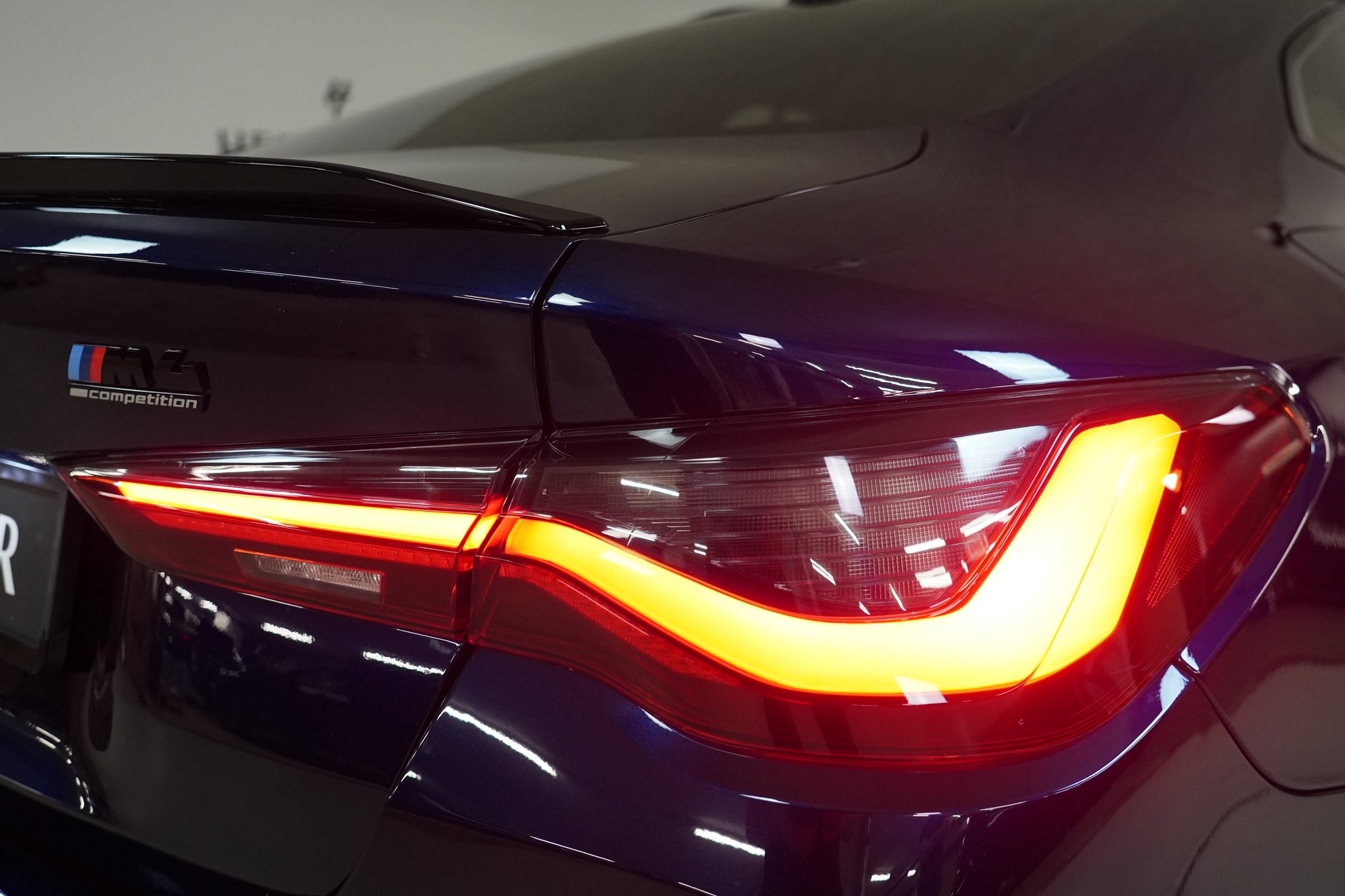 BMW M4 Coupé Competition M xDrive-image-14