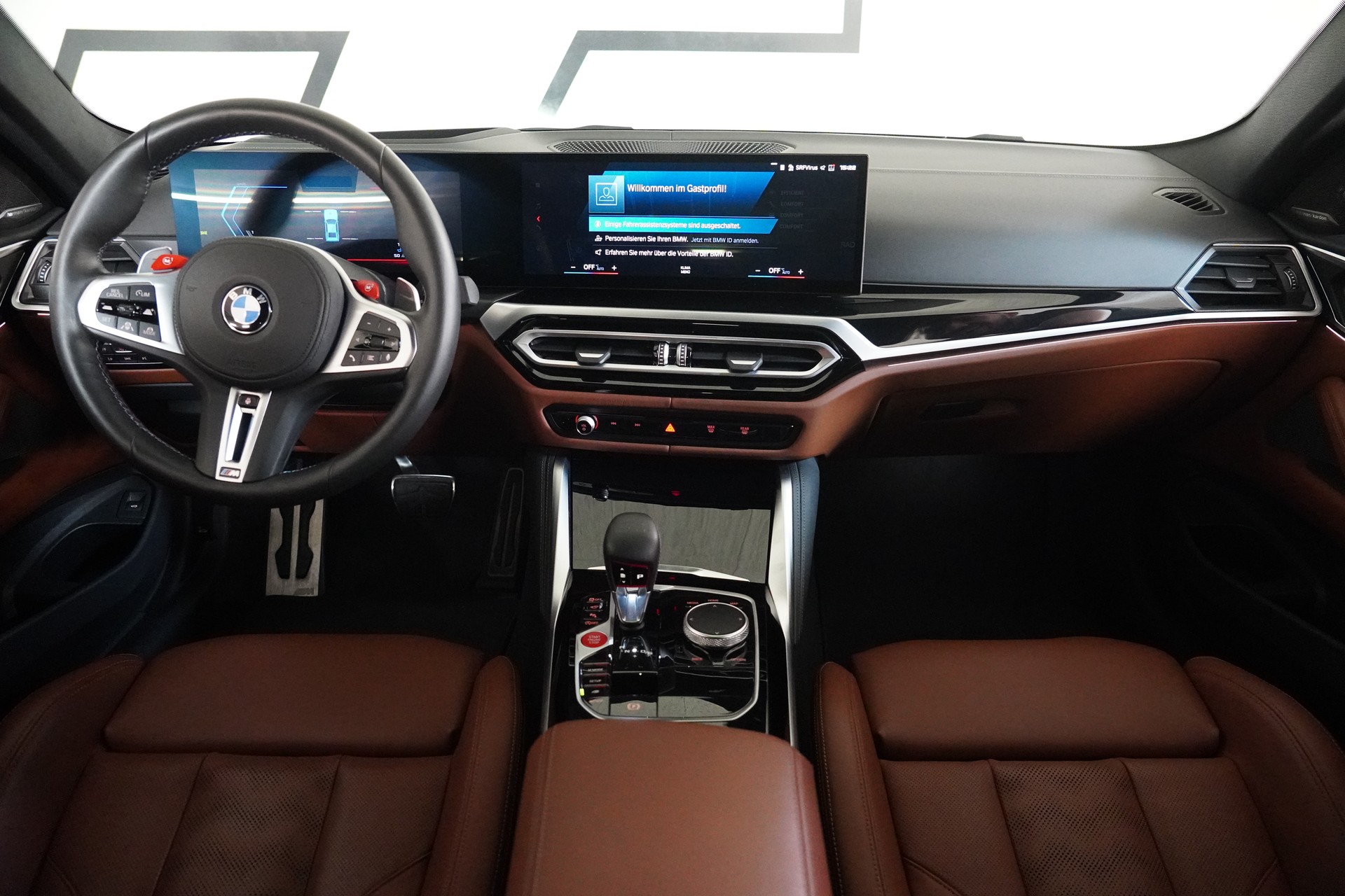BMW M4 Coupé Competition M xDrive-image-16
