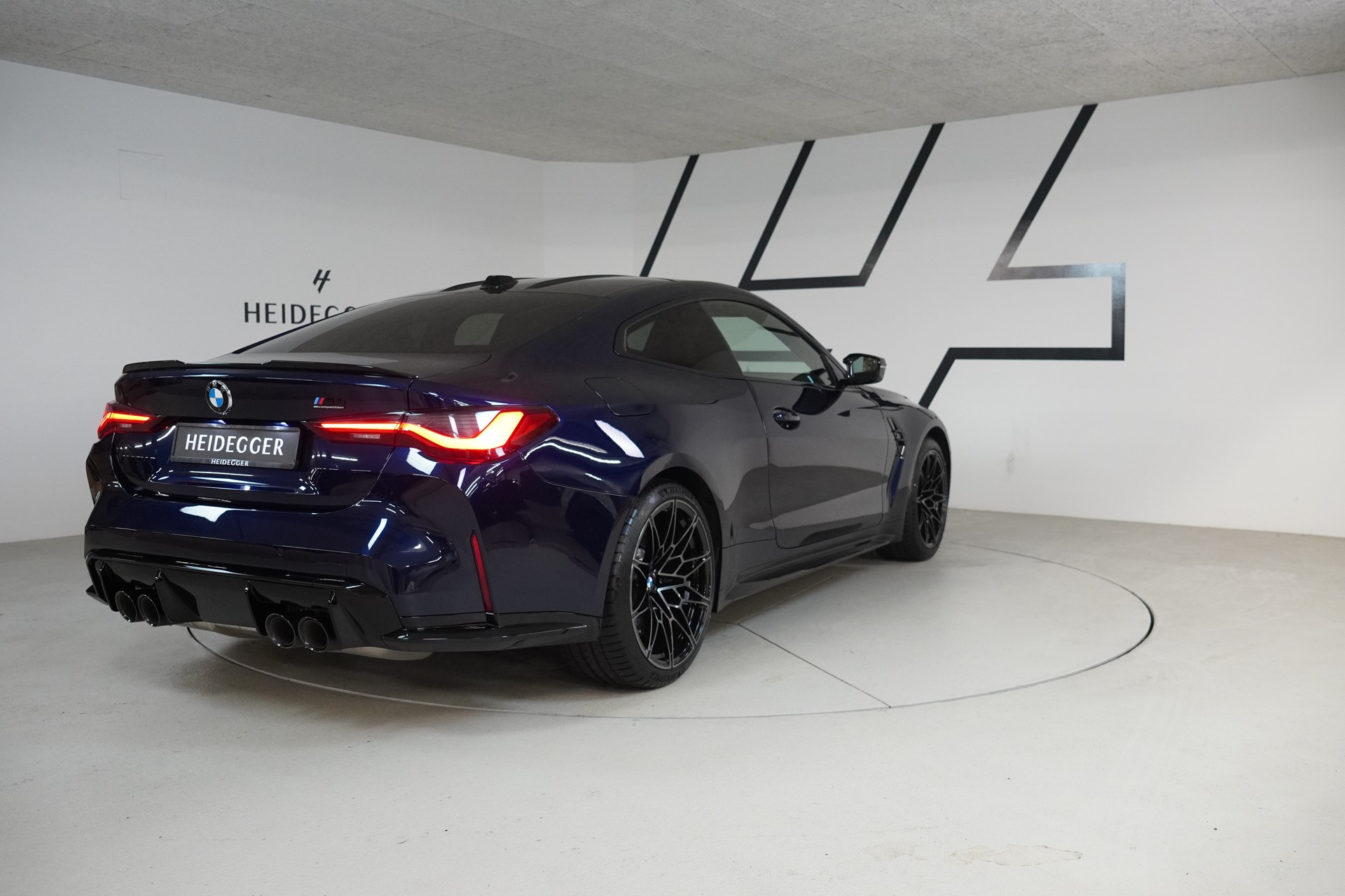 BMW M4 Coupé Competition M xDrive-image-6