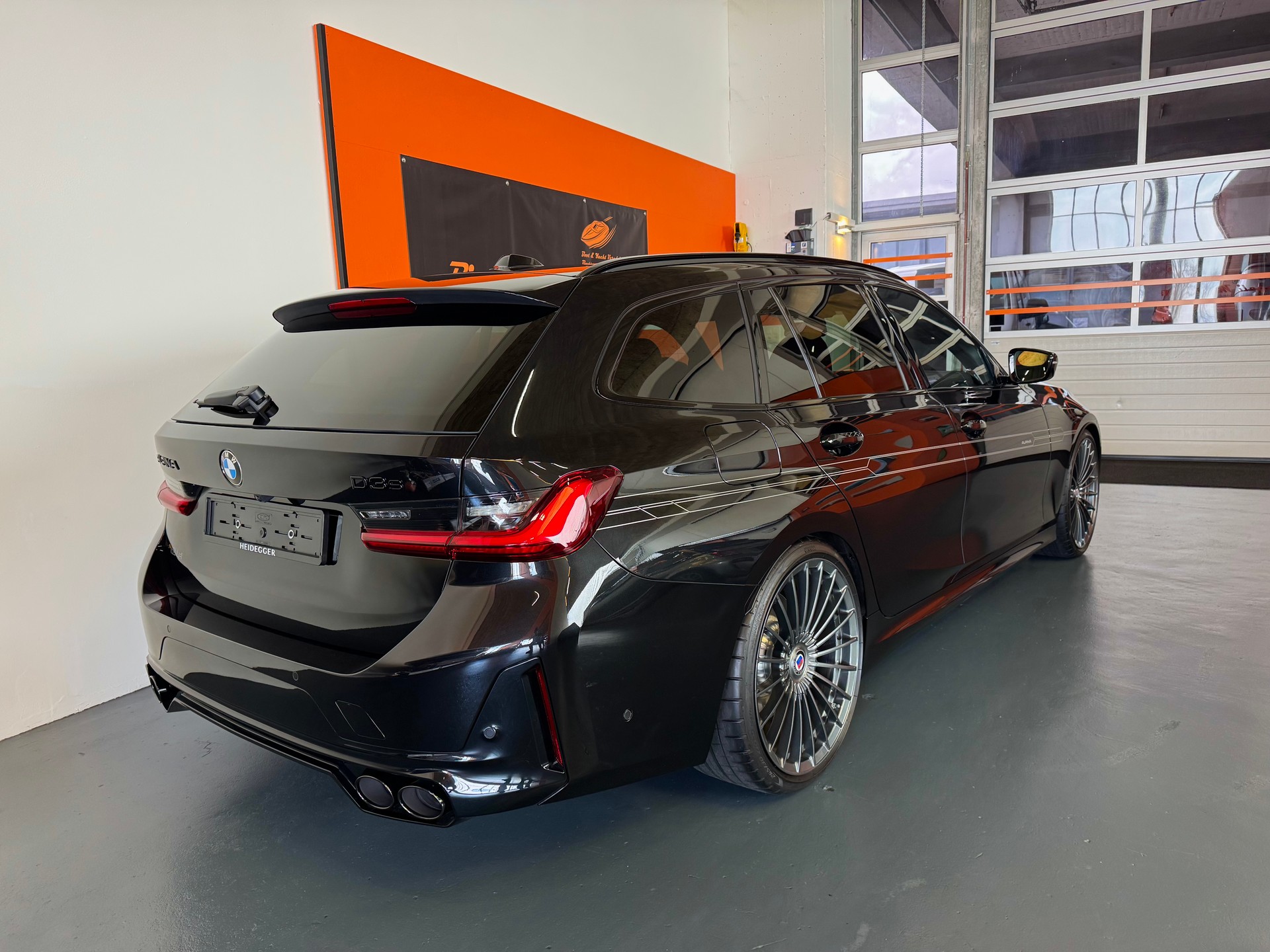 BMW-ALPINA D3 S BiTurbo Touring 3.0d xDrive / dÄHLer Federn-image-4