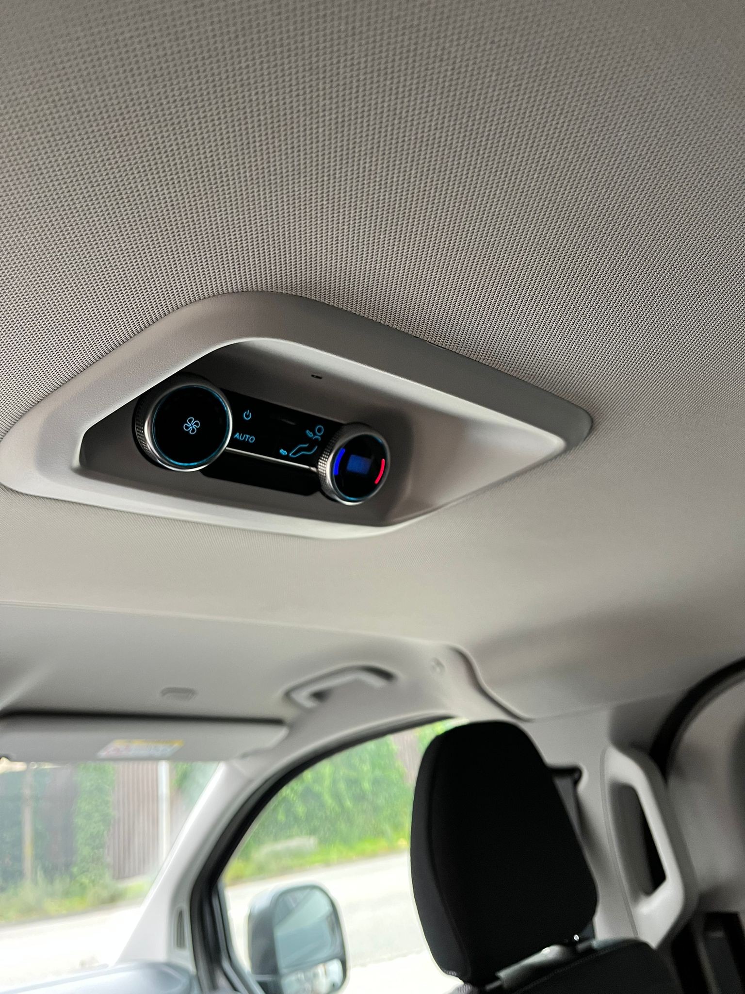 FORD E-Tourneo Custom 340 L1 Titanium-image-15