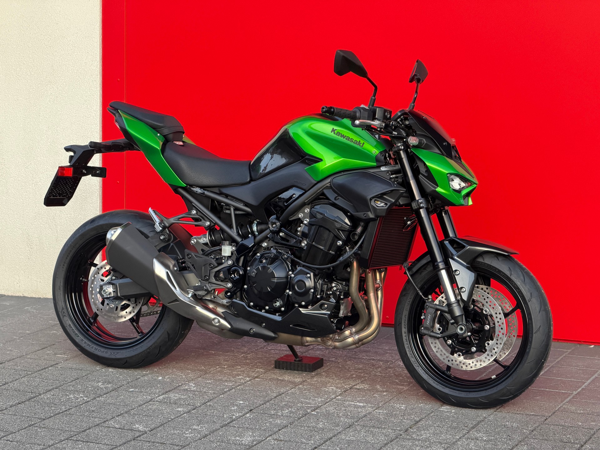KAWASAKI Z 900-image-6
