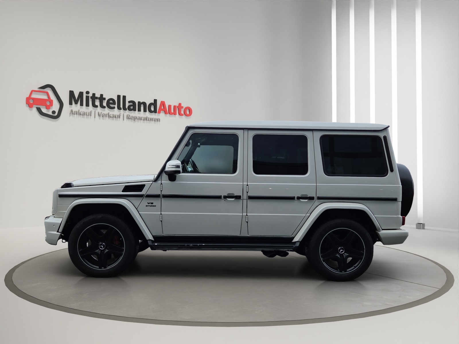 MERCEDES-BENZ G 63 AMG Automatic-image-4
