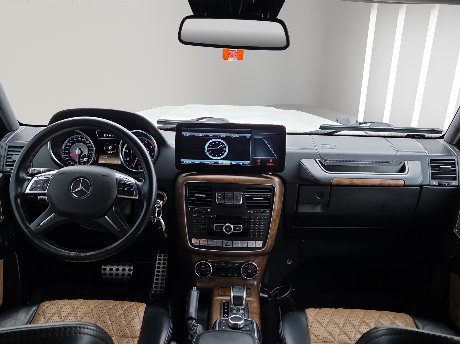 MERCEDES-BENZ G 63 AMG Automatic-image-6