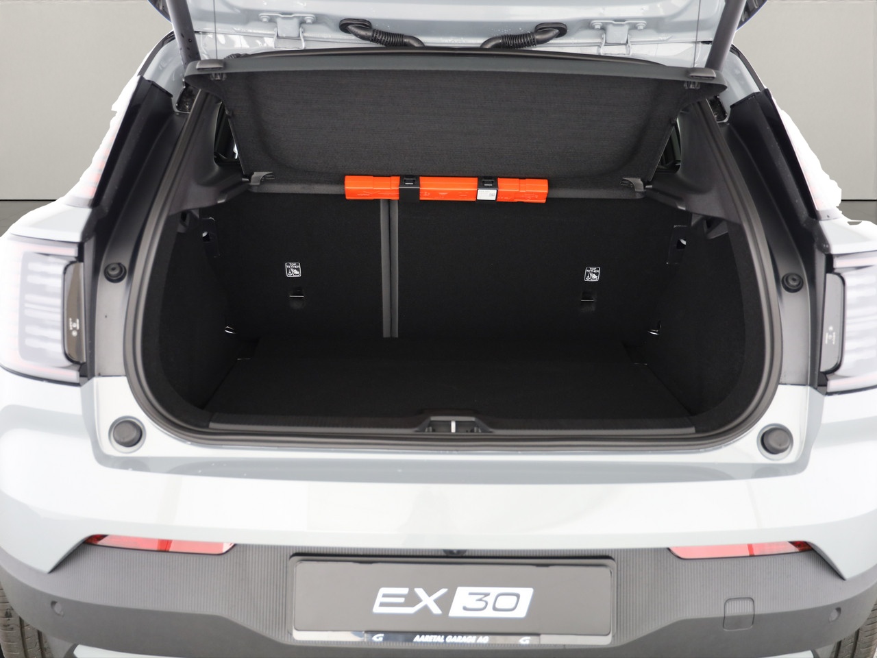VOLVO EX30 CC E60 Twin Performance AWD .-showroom-element-3