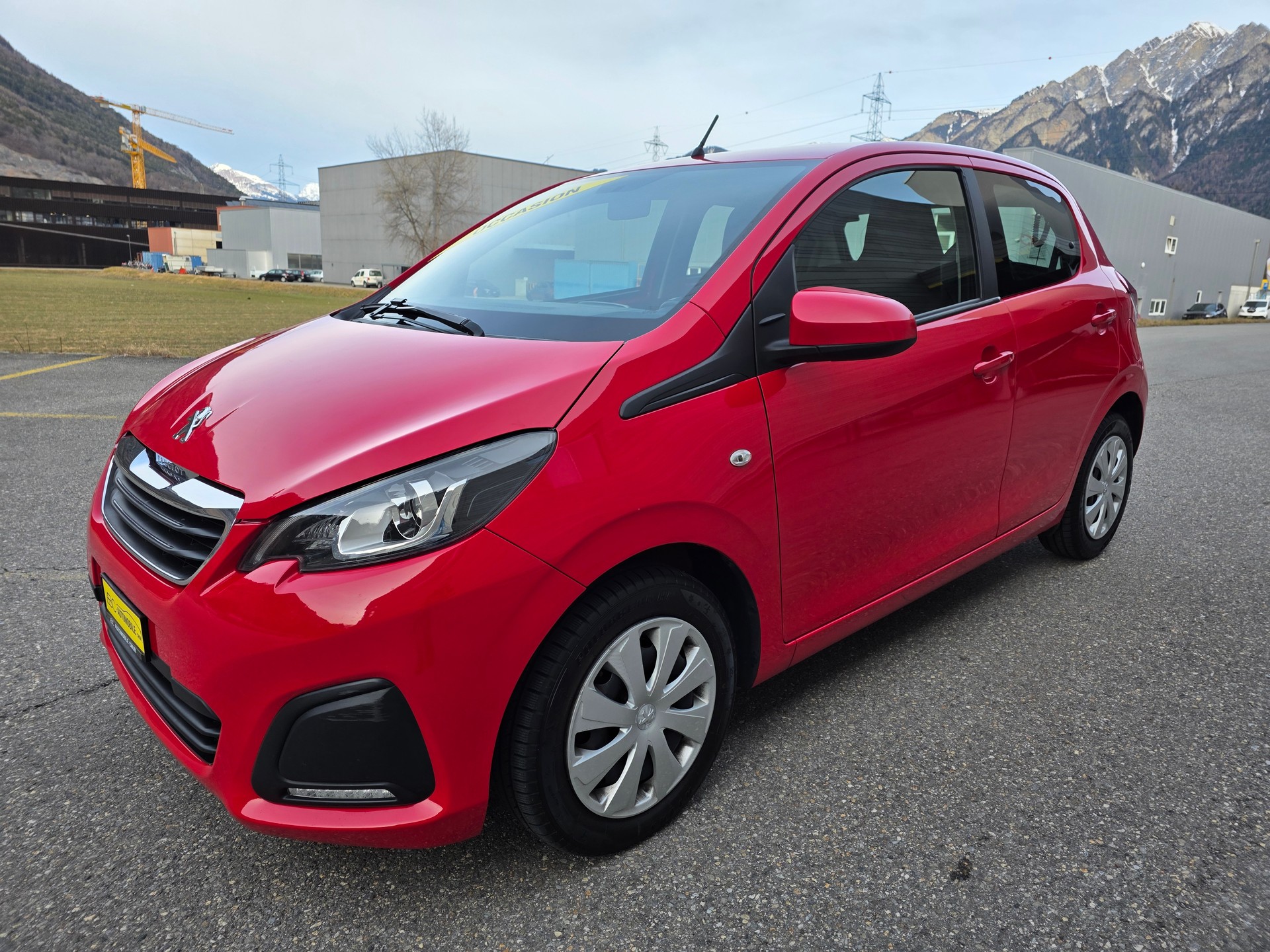 PEUGEOT 108 1.0 VTi Active Top-showroom-element-3