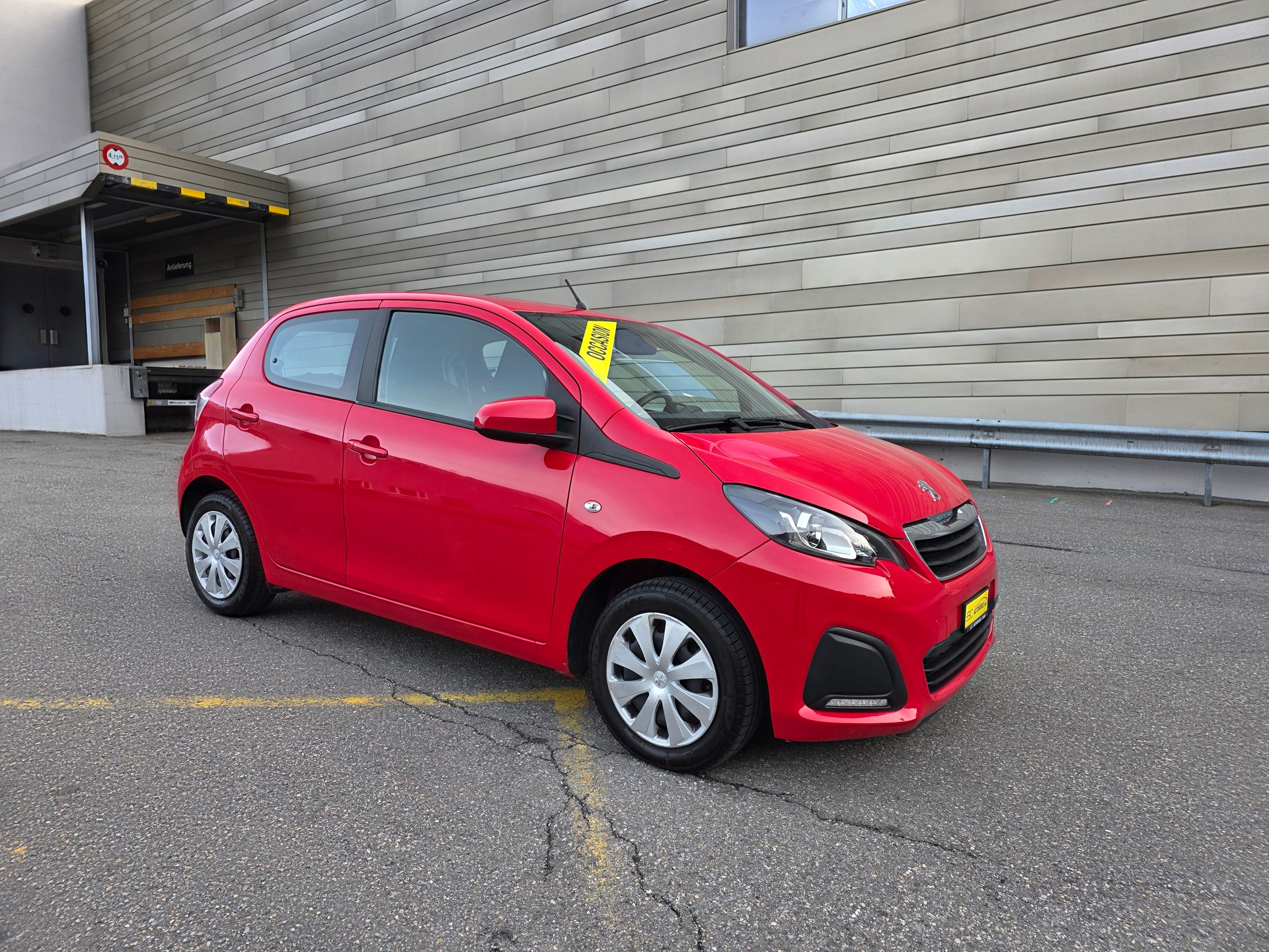 PEUGEOT 108 1.0 VTi Active Top-showroom-element-2