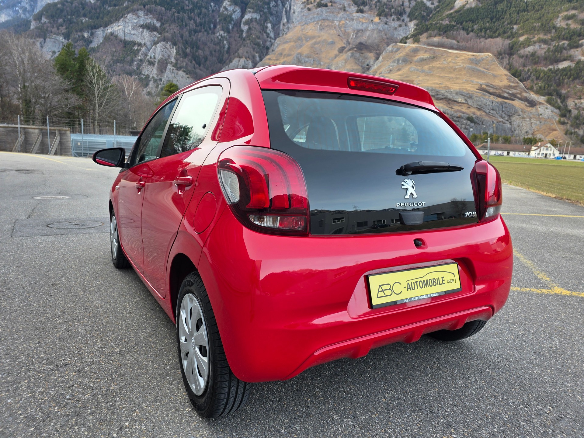 PEUGEOT 108 1.0 VTi Active Top-image-10