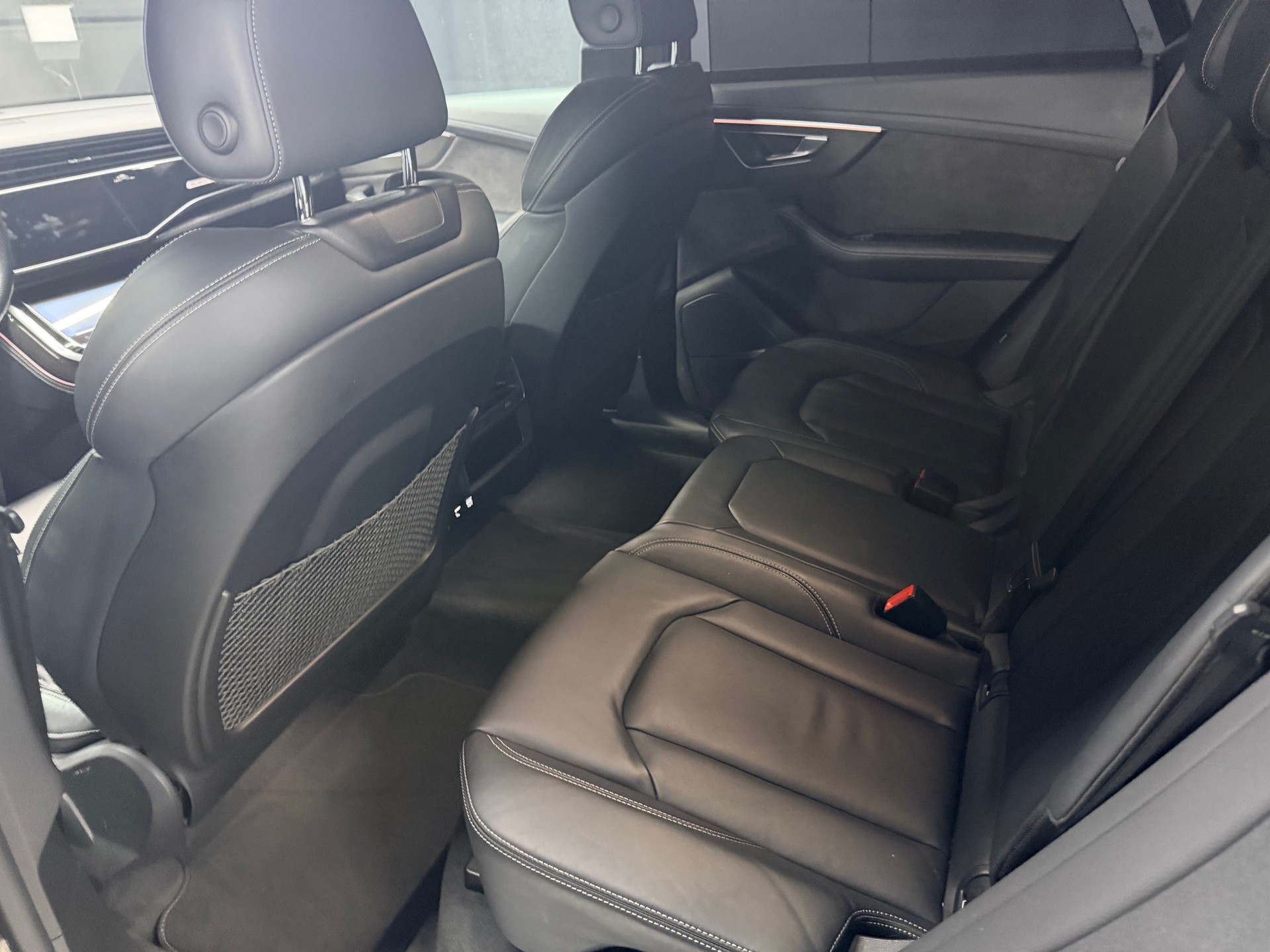 AUDI SQ8 50 TDI quattro-image-11