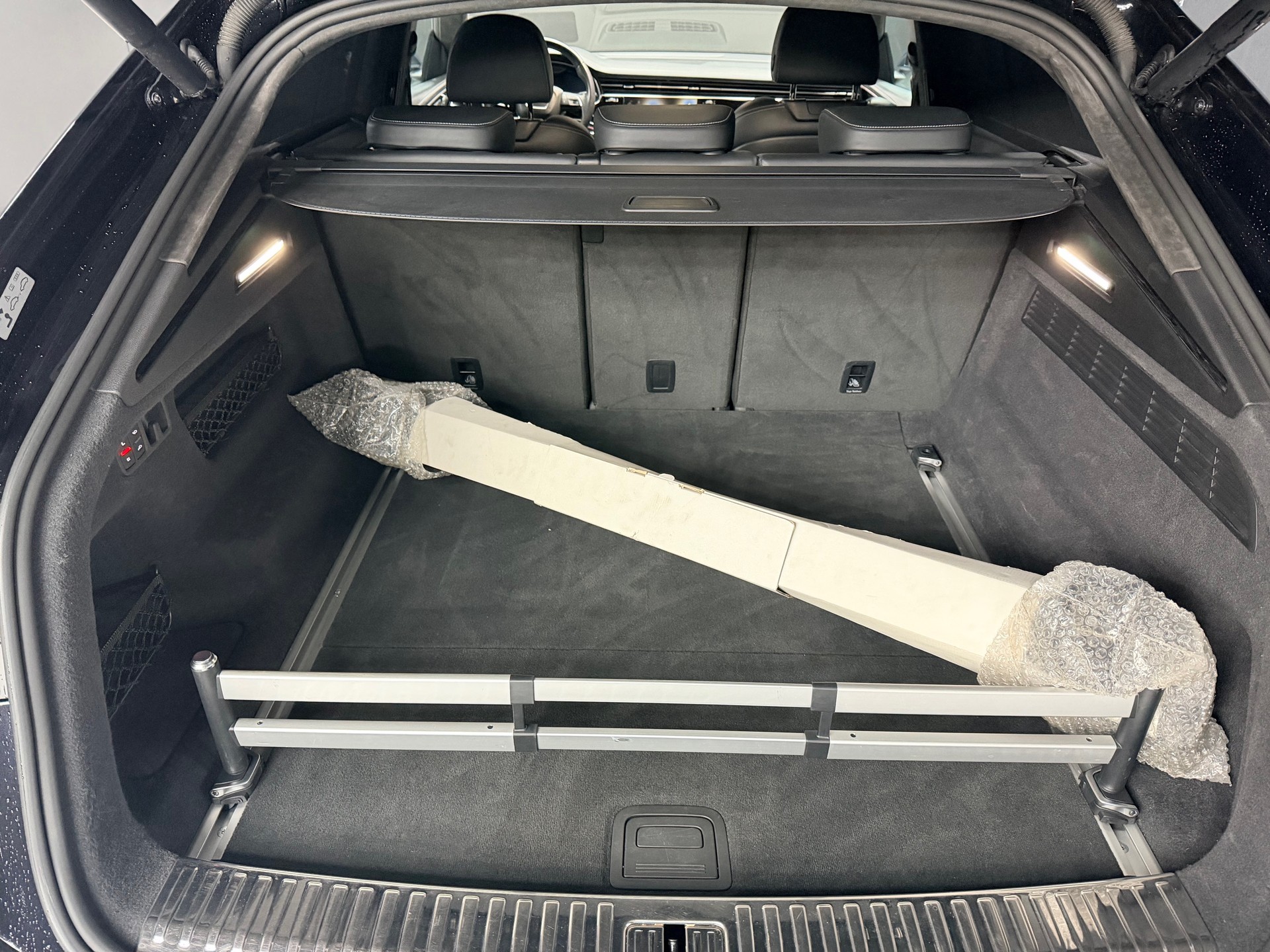 AUDI SQ8 50 TDI quattro-image-8