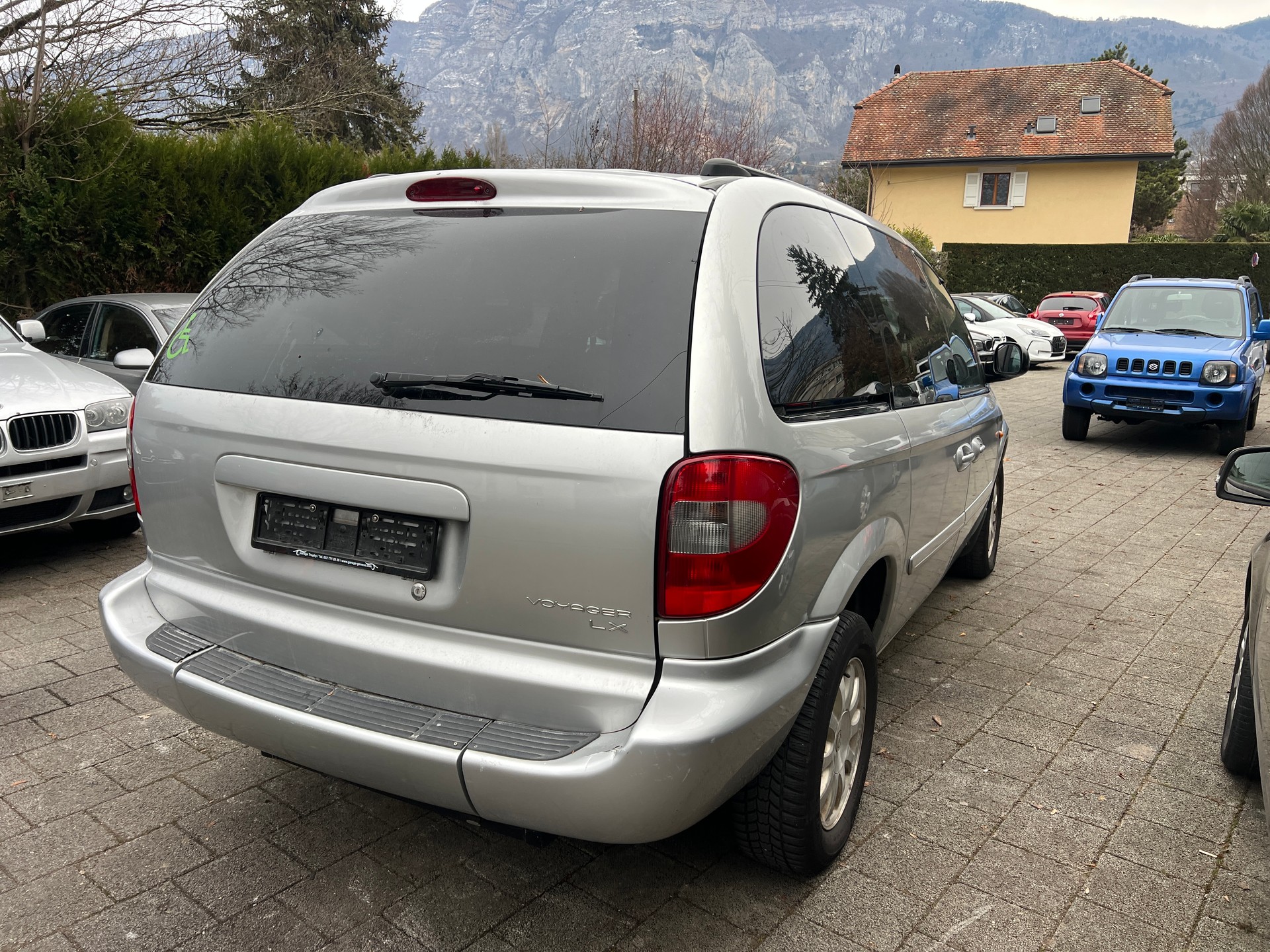 CHRYSLER Voyager 3.3 LX Automatic-image-3