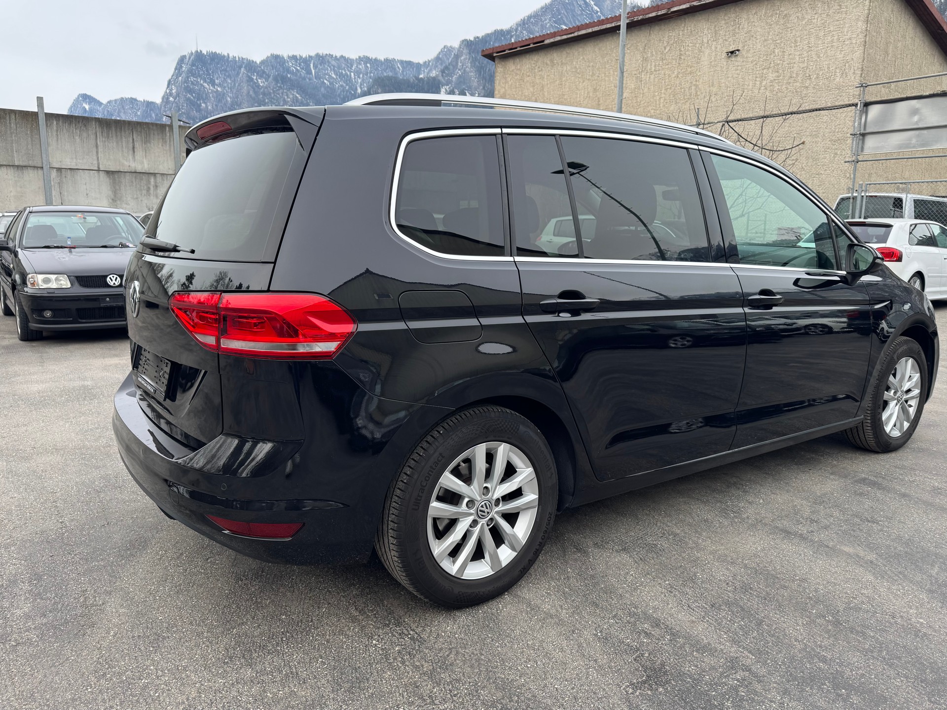 VW Touran 2.0 TDI BlueMotion Technology Highline-image-3