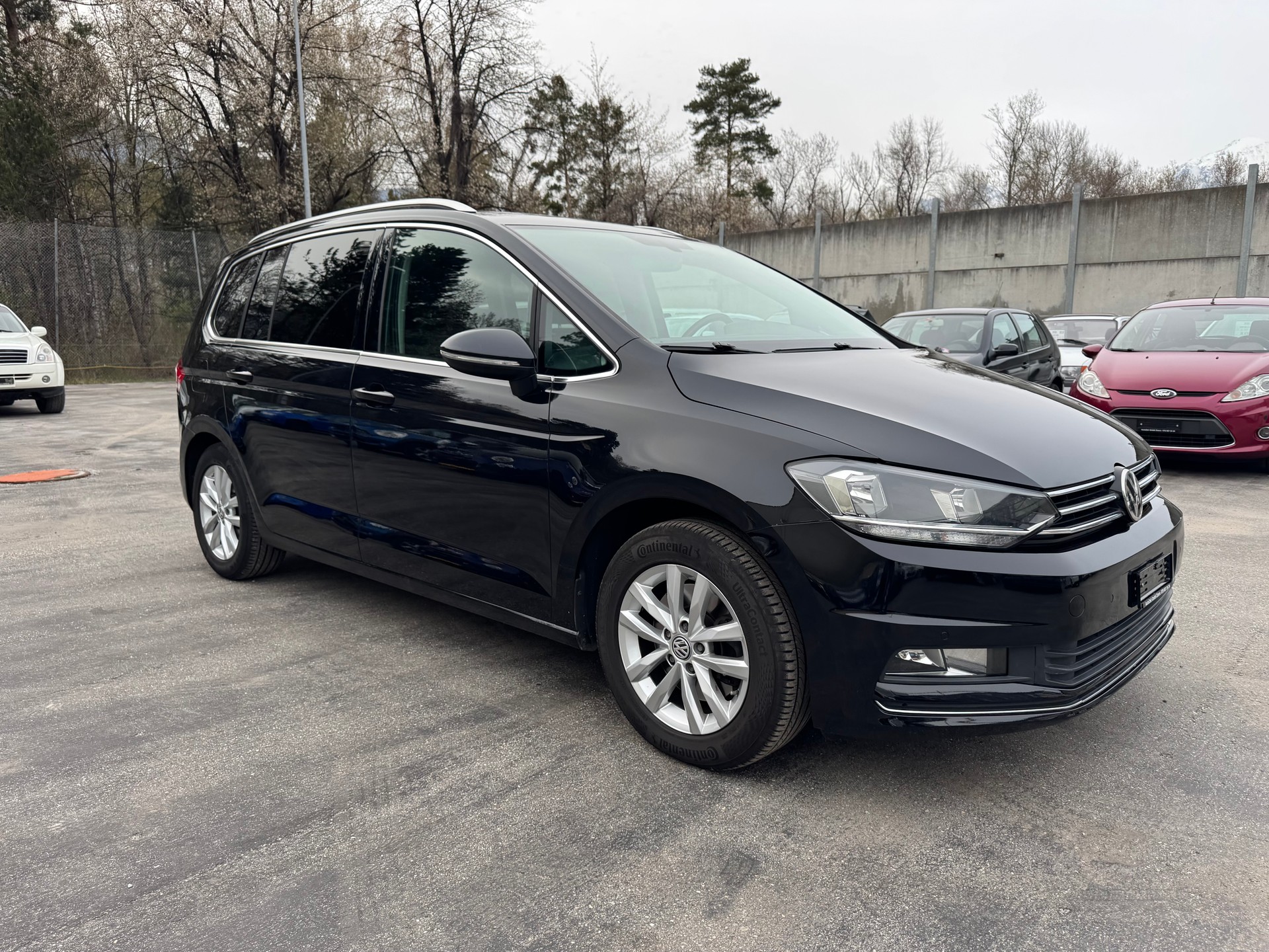 VW Touran 2.0 TDI BlueMotion Technology Highline-image-1