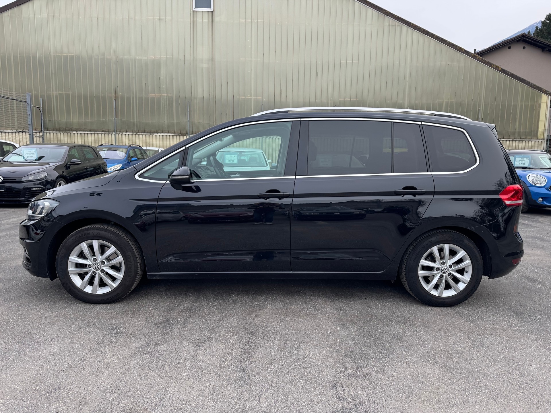 VW Touran 2.0 TDI BlueMotion Technology Highline-image-7