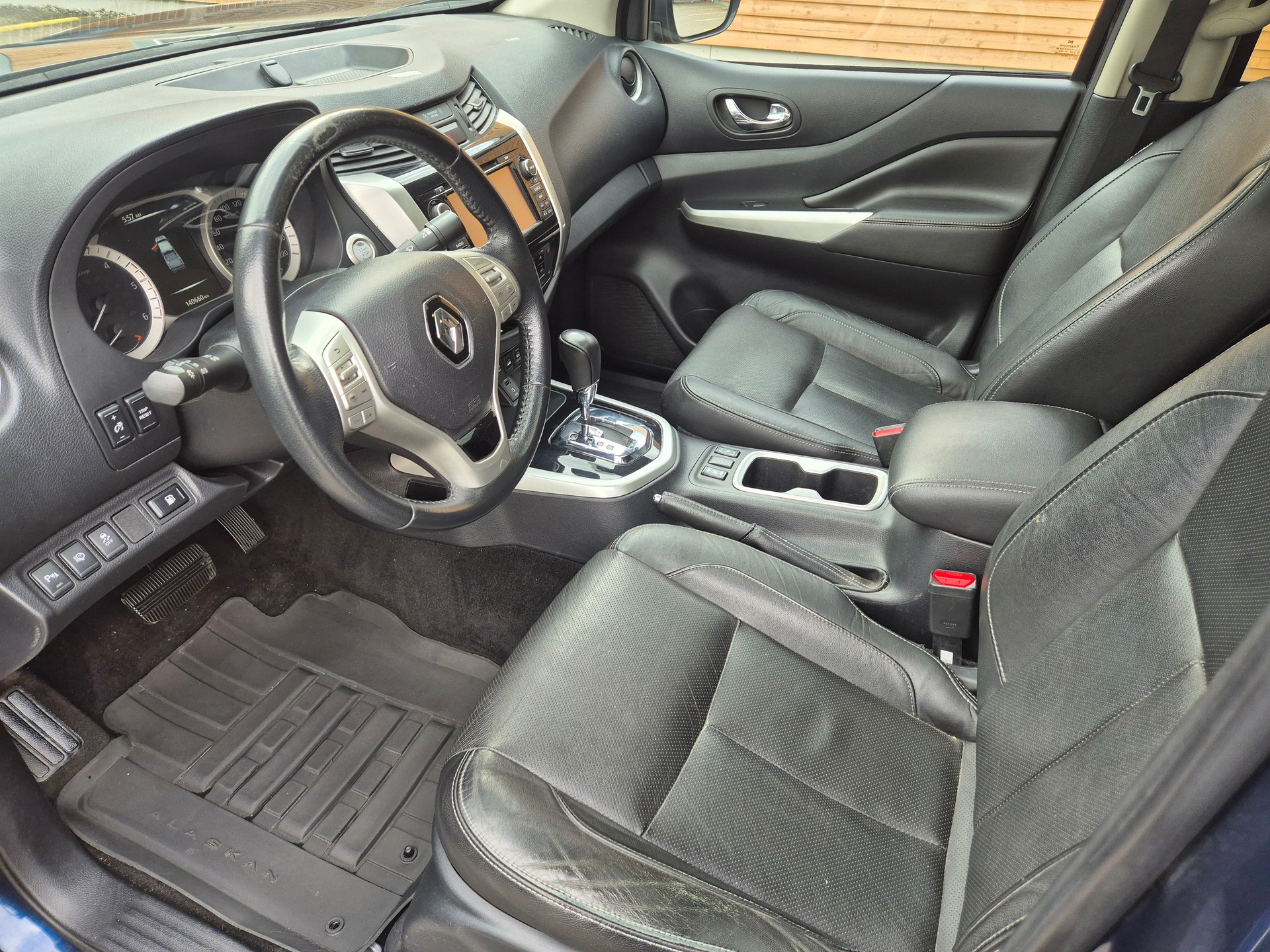 RENAULT Alaskan Doppel Cabin TwinTurbo dci190 4WD-image-5