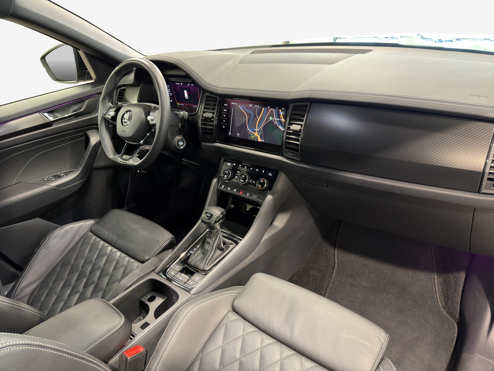 SKODA Kodiaq 2.0 TSI 4x4 SportLine-image-15