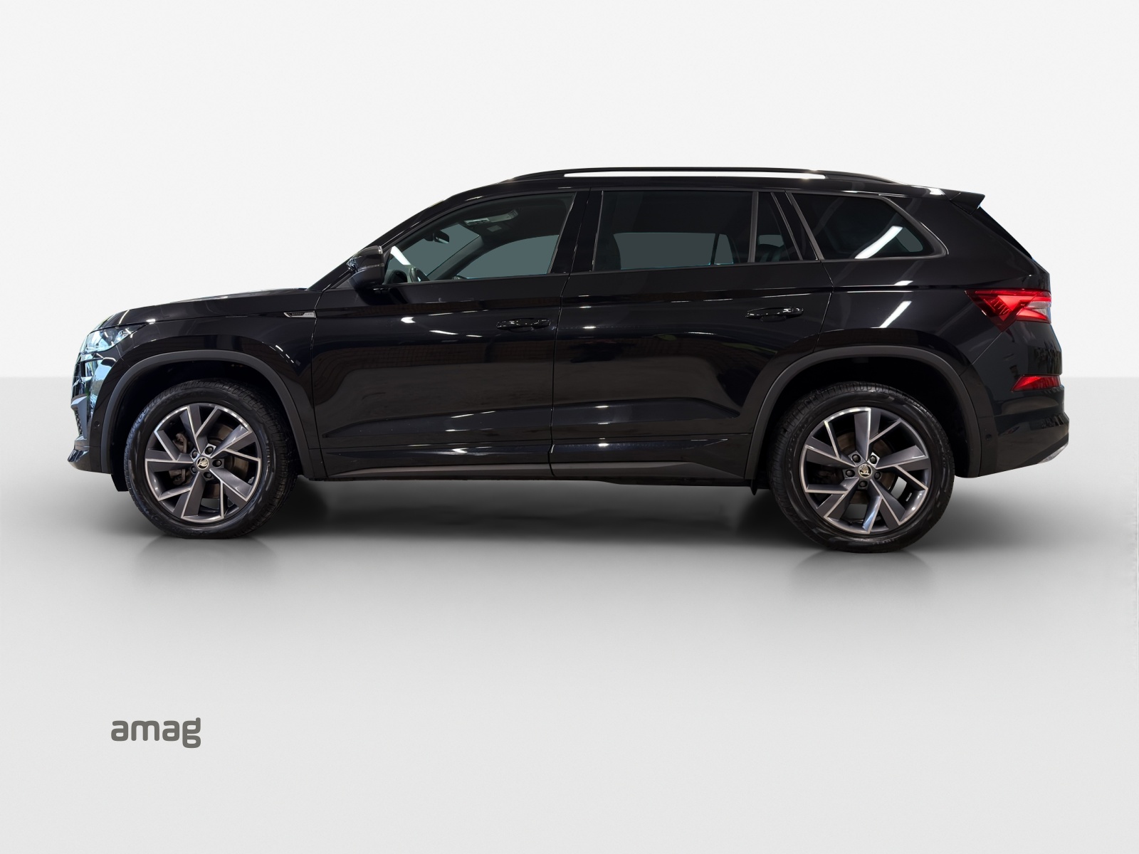 SKODA Kodiaq 2.0 TSI 4x4 SportLine-showroom-element-1