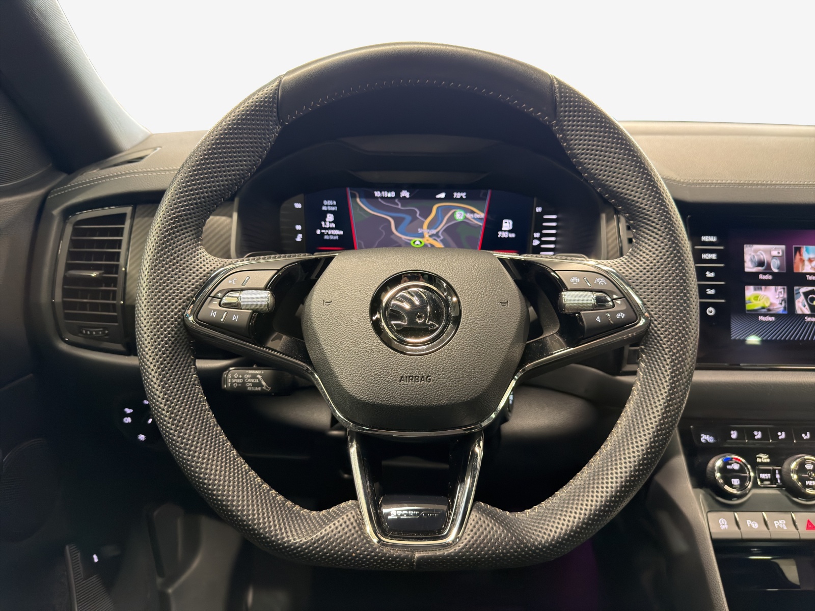 SKODA Kodiaq 2.0 TSI 4x4 SportLine-image-9