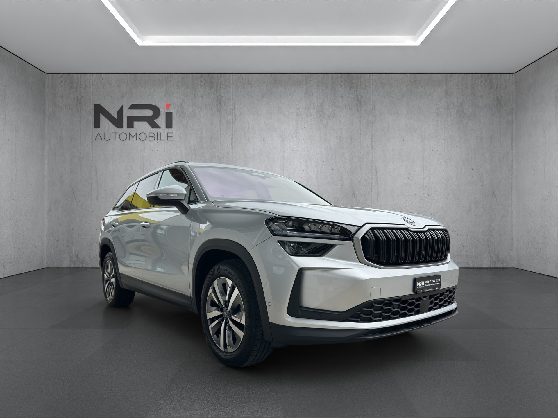 SKODA Kodiaq 2.0 TSI Selection-showroom-element-2
