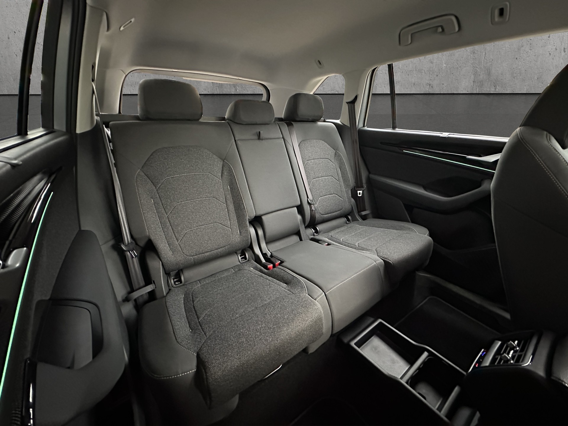 SKODA Kodiaq 2.0 TSI Selection-image-12