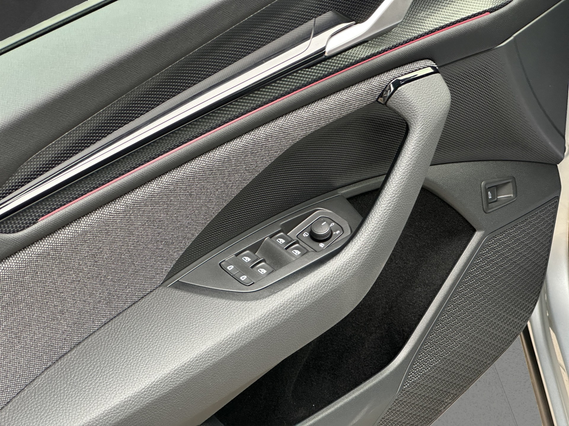 SKODA Kodiaq 2.0 TSI Selection-image-19