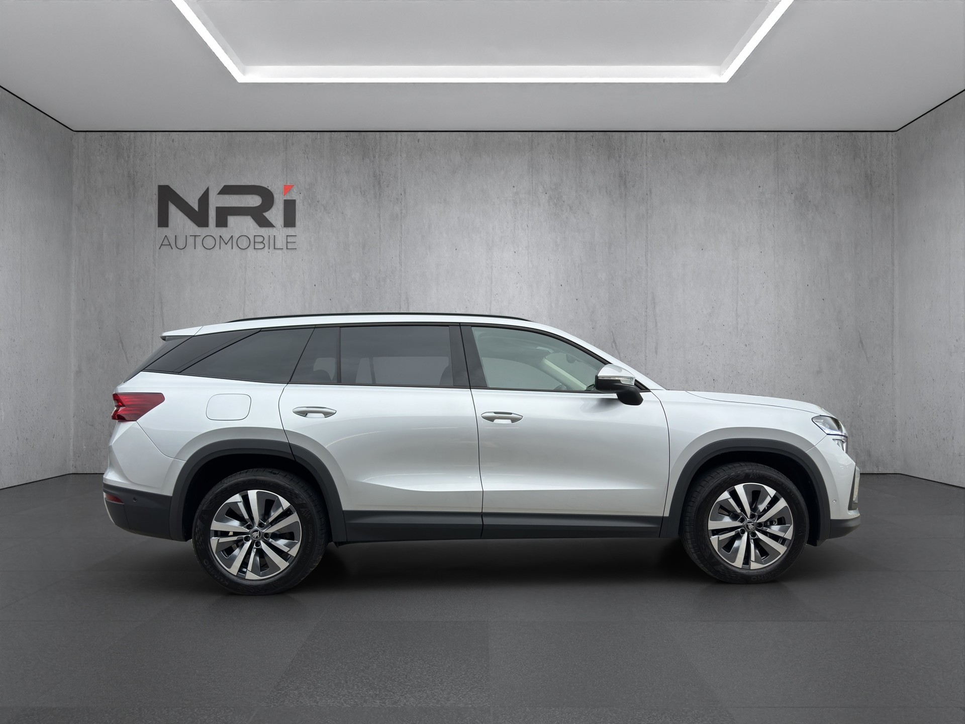 SKODA Kodiaq 2.0 TSI Selection-showroom-element-3