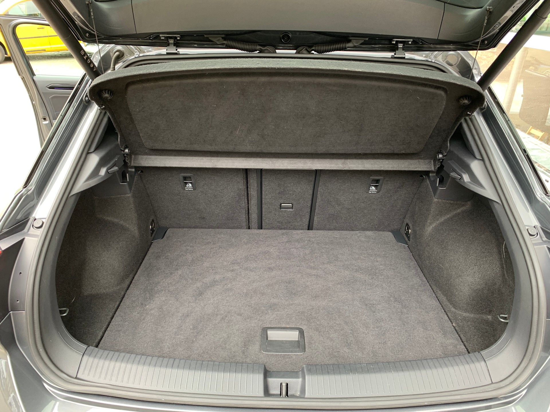 VW T-Roc 2.0 TSI R DSG 4Motion-image-19