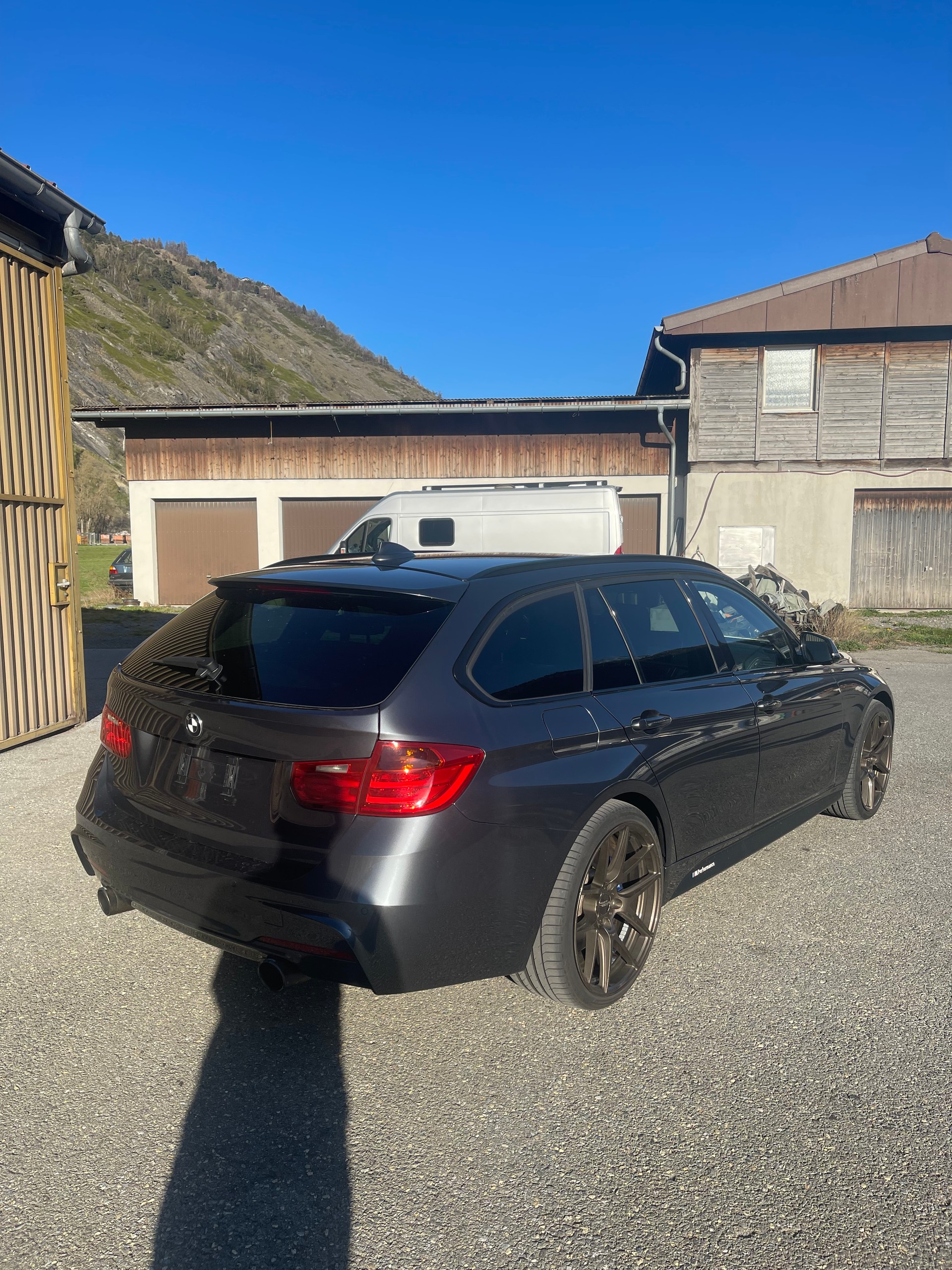 BMW 335i xDrive Touring Sport Line Steptronic-image-13