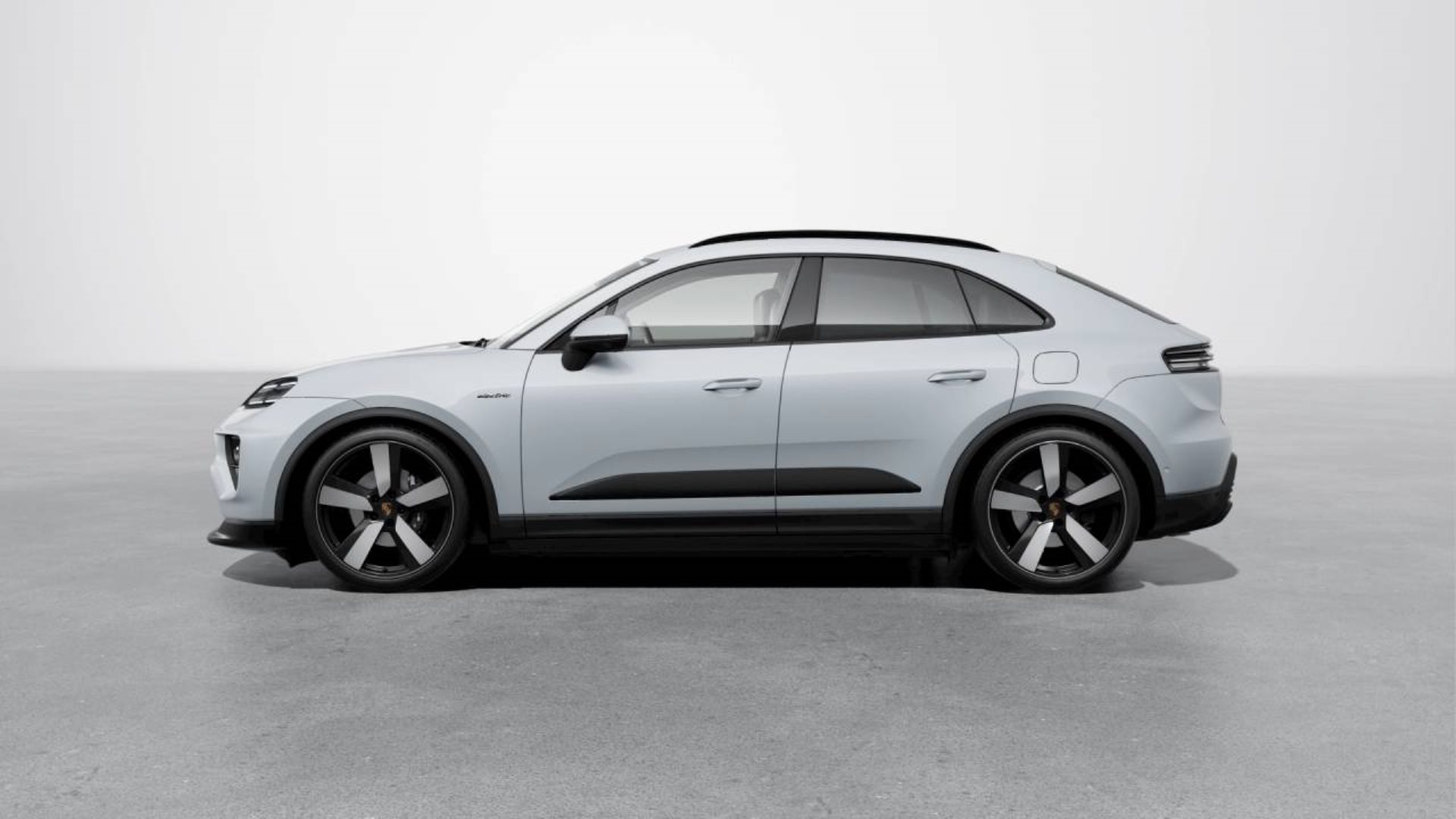 PORSCHE Macan 4 Electric-image-1