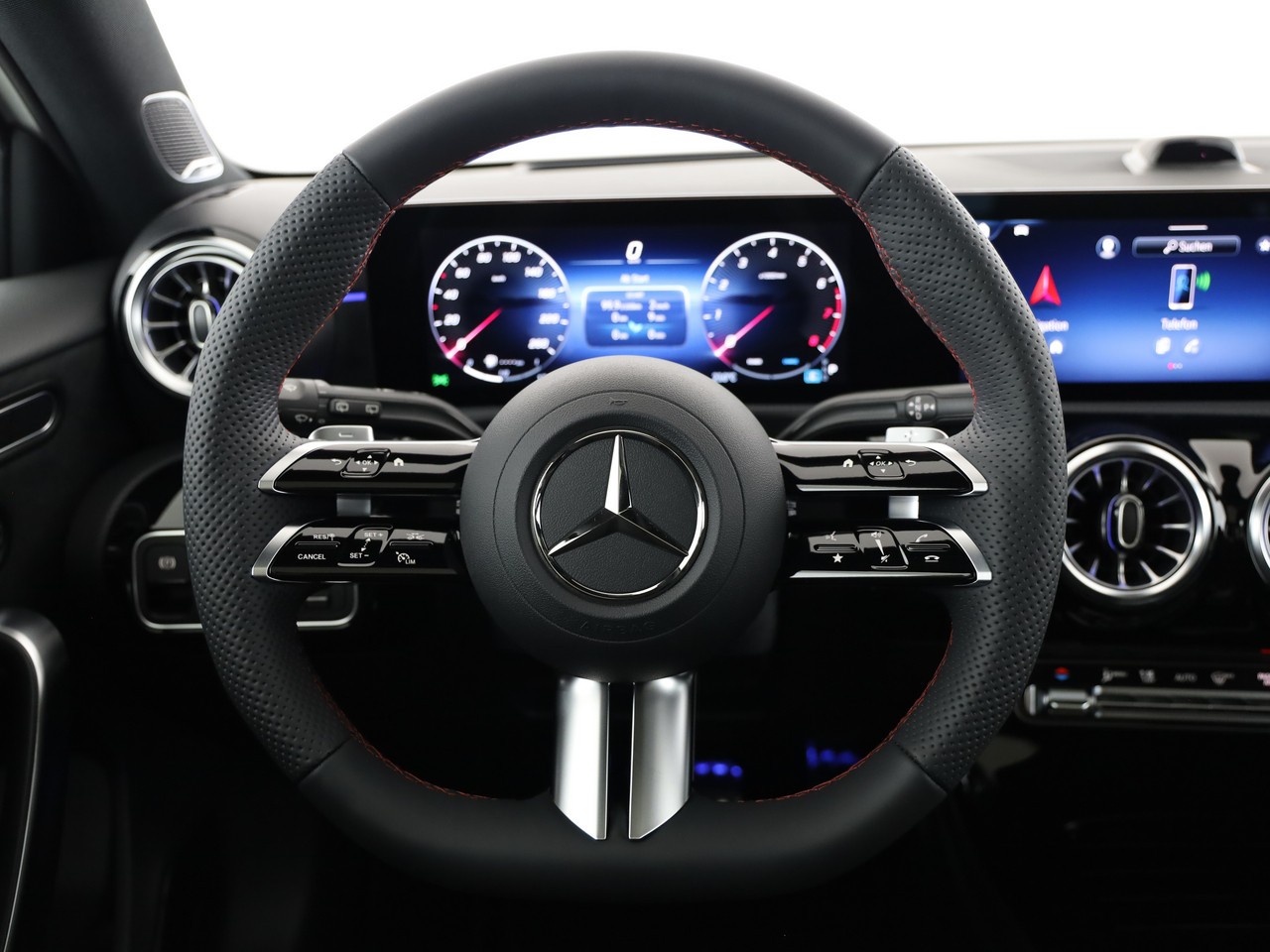 MERCEDES-BENZ A 200 Night Star 7G-DCT-image-5