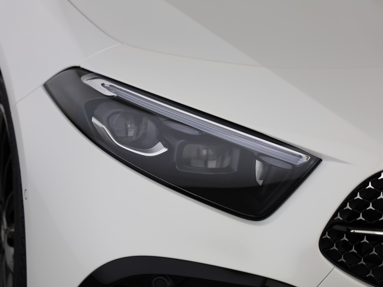 MERCEDES-BENZ A 200 Night Star 7G-DCT-image-19