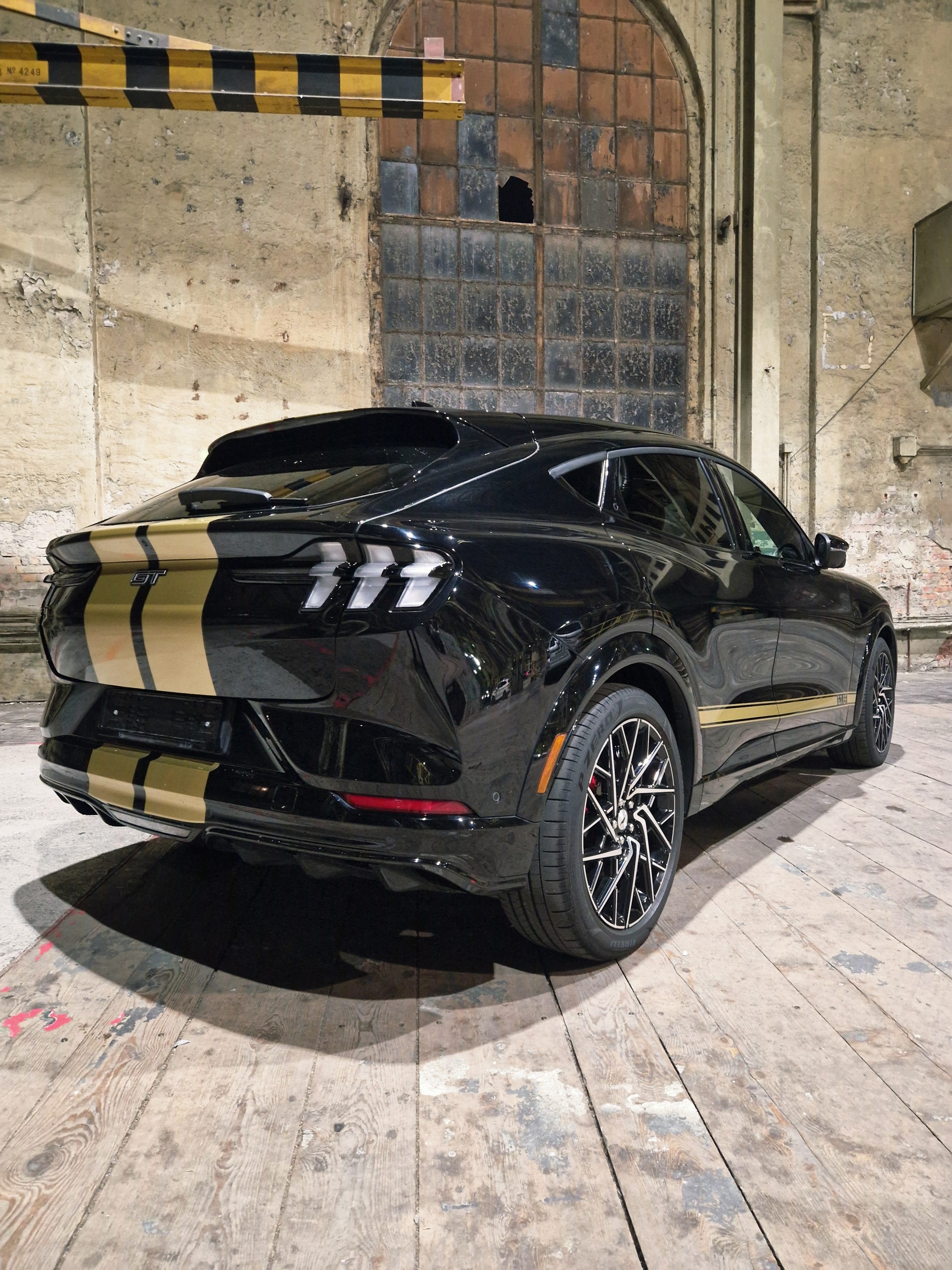 FORD Extended GT AWD-image-6