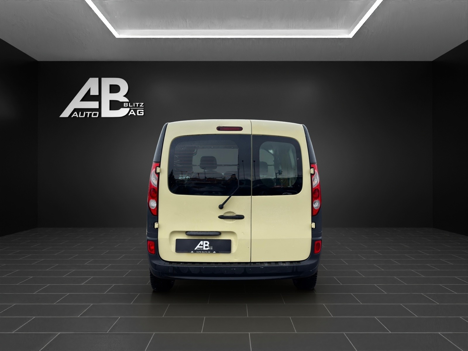RENAULT Kangoo dCi 85-showroom-element-3