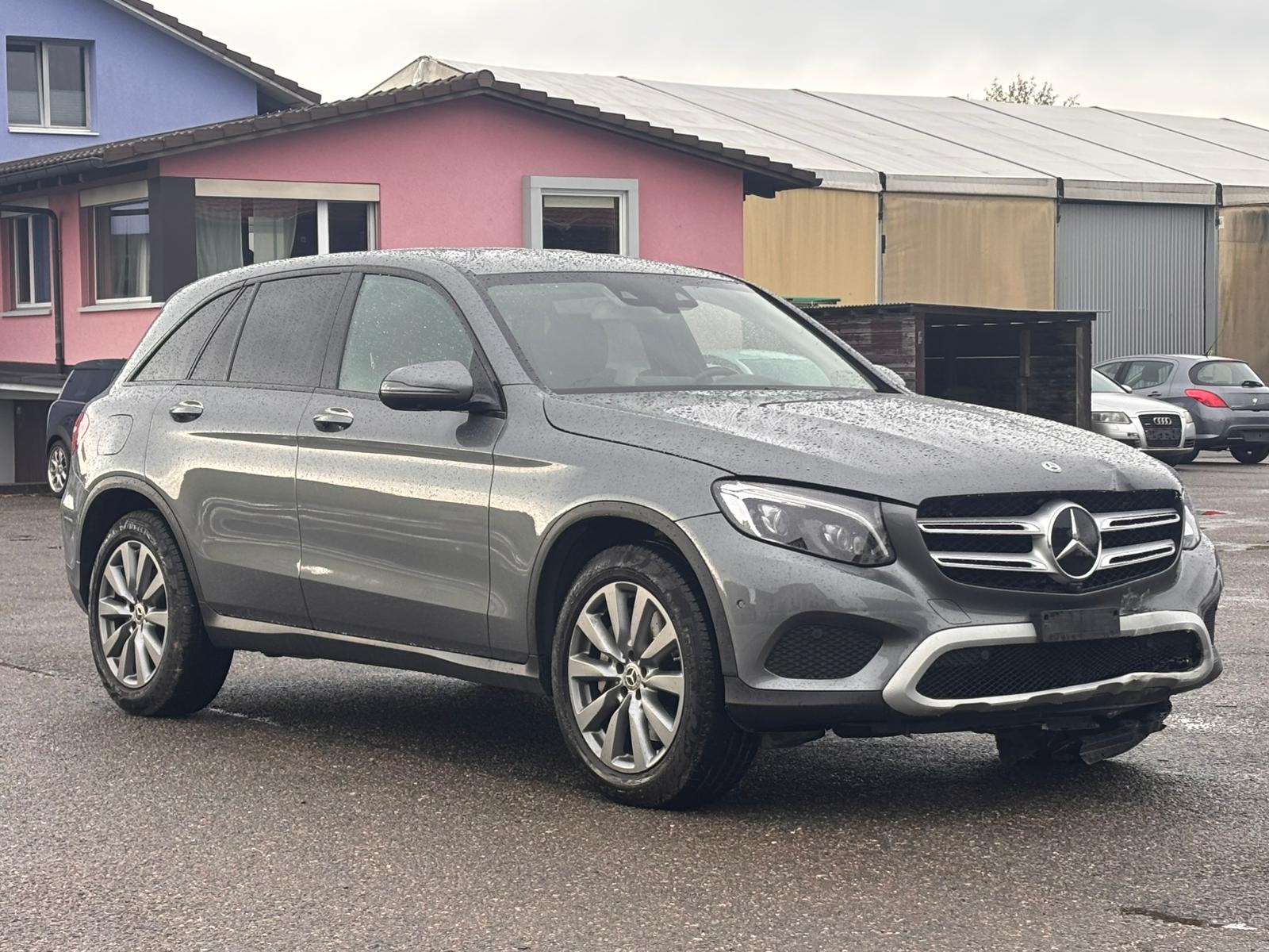 MERCEDES-BENZ GLC 300 4Matic 9G-Tronic-image-2