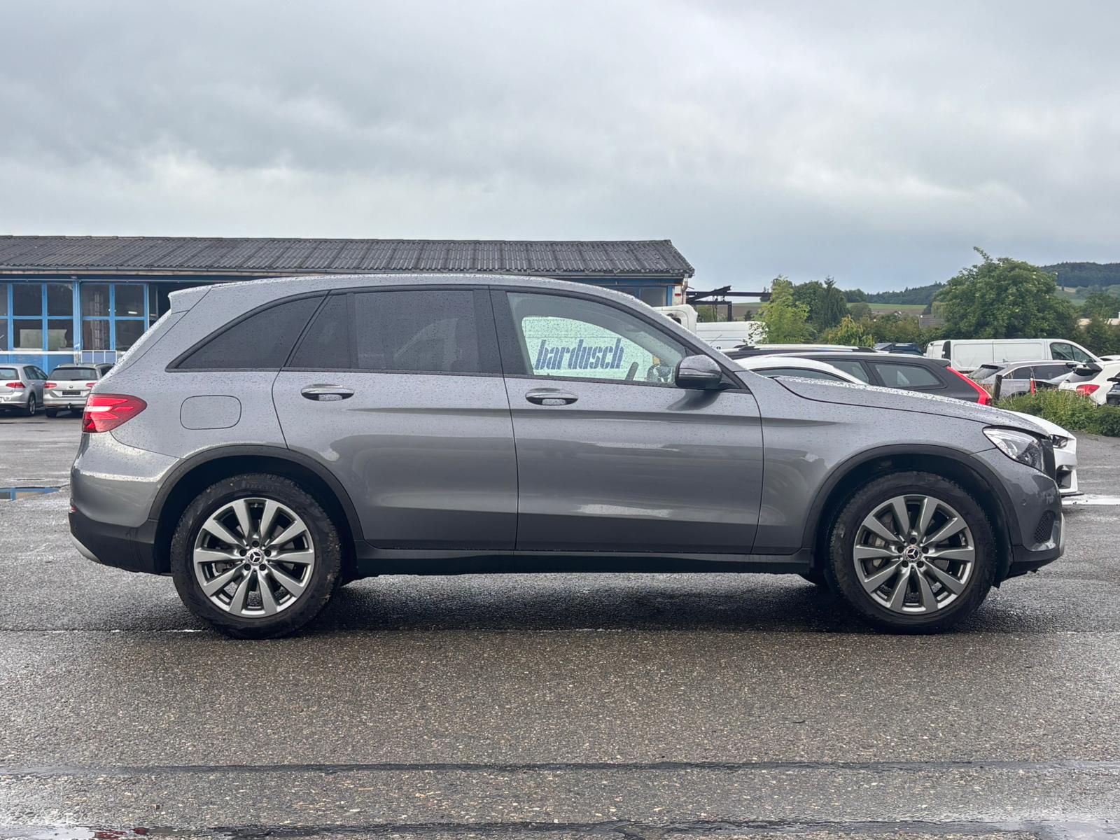 MERCEDES-BENZ GLC 300 4Matic 9G-Tronic-image-3