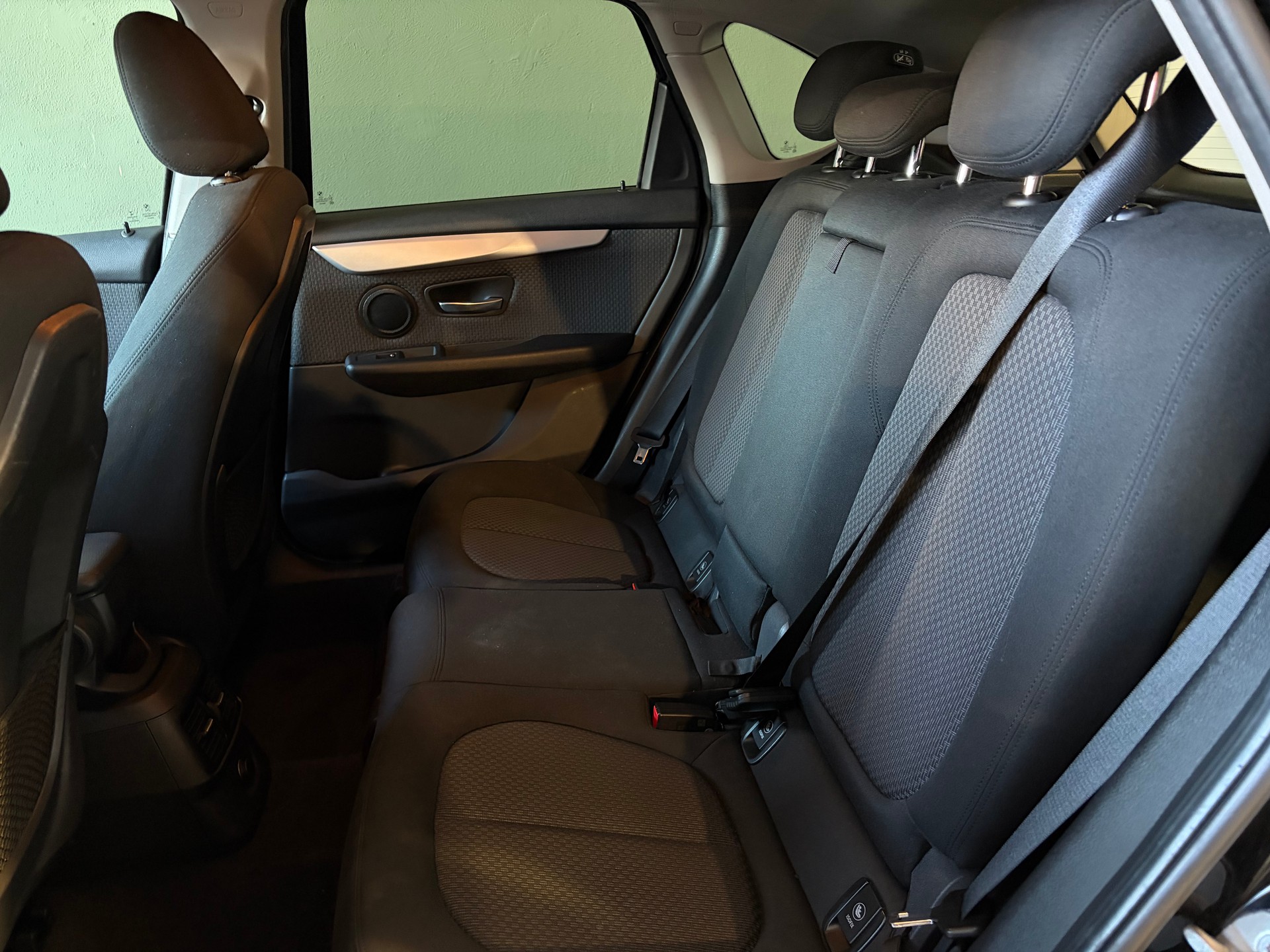 BMW 218i Active Tourer Steptronic *CH-Fahrzeug*-image-16