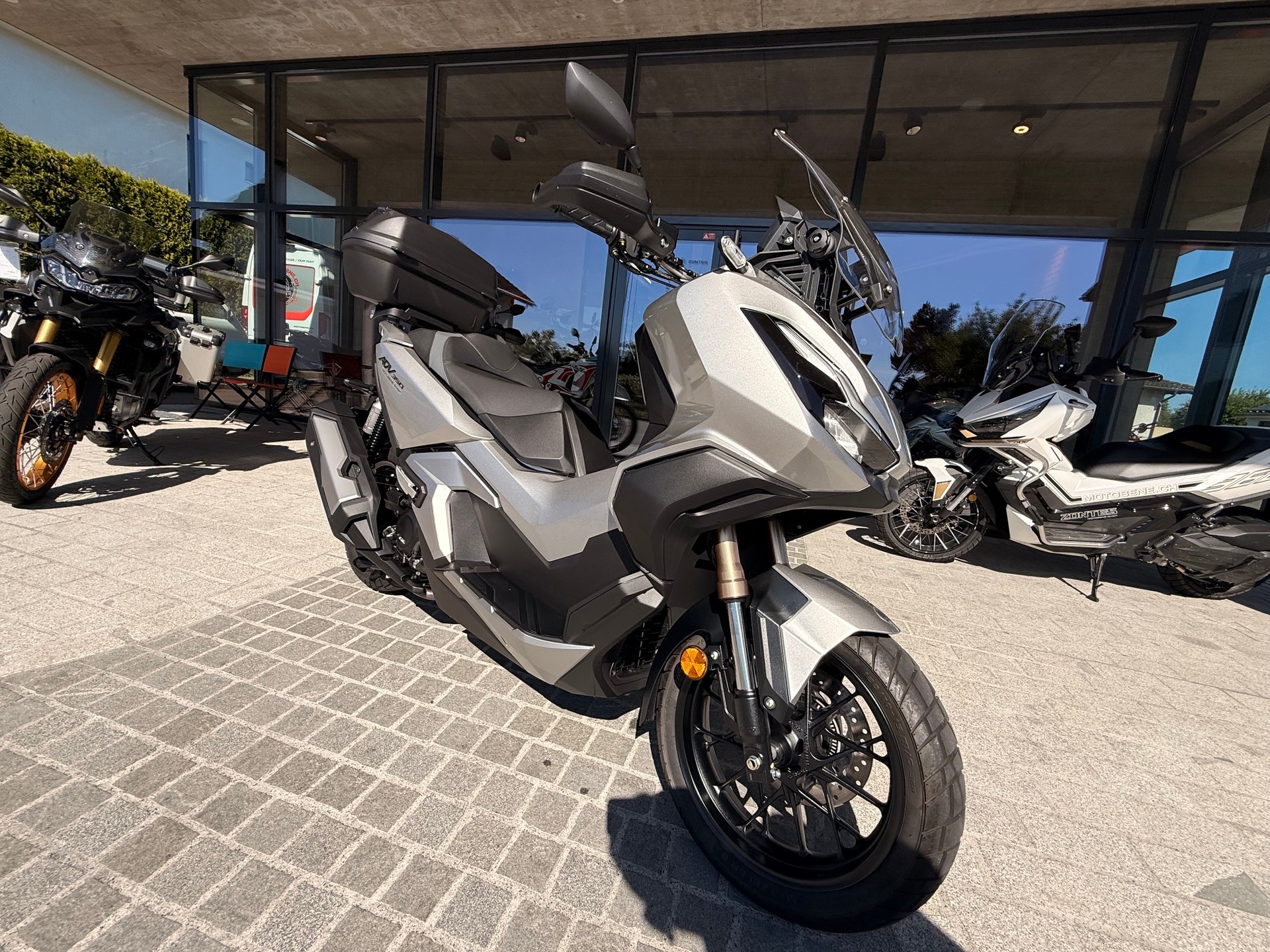 HONDA ADV 350-image-2