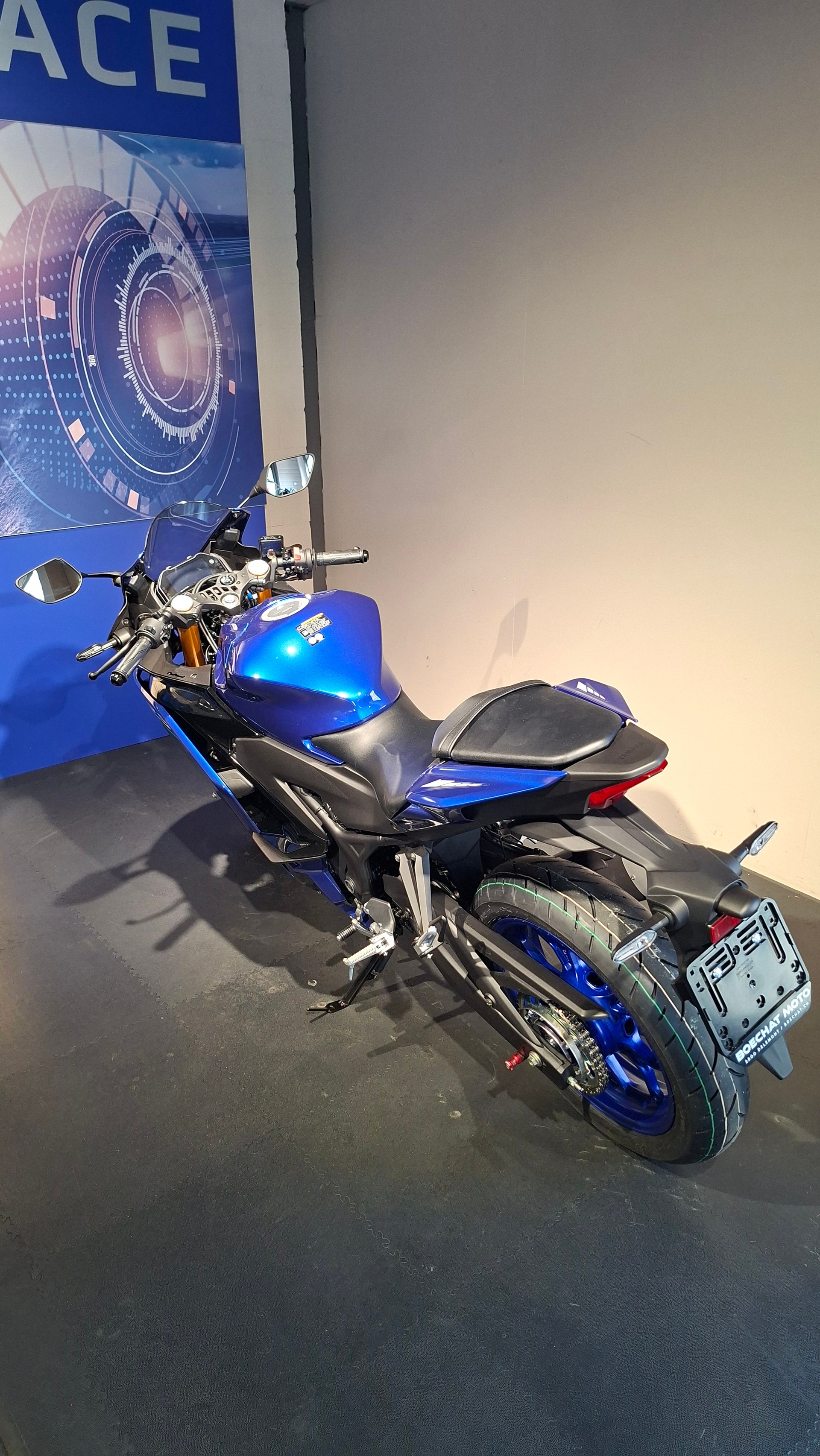 YAMAHA YZF-R3-image-2