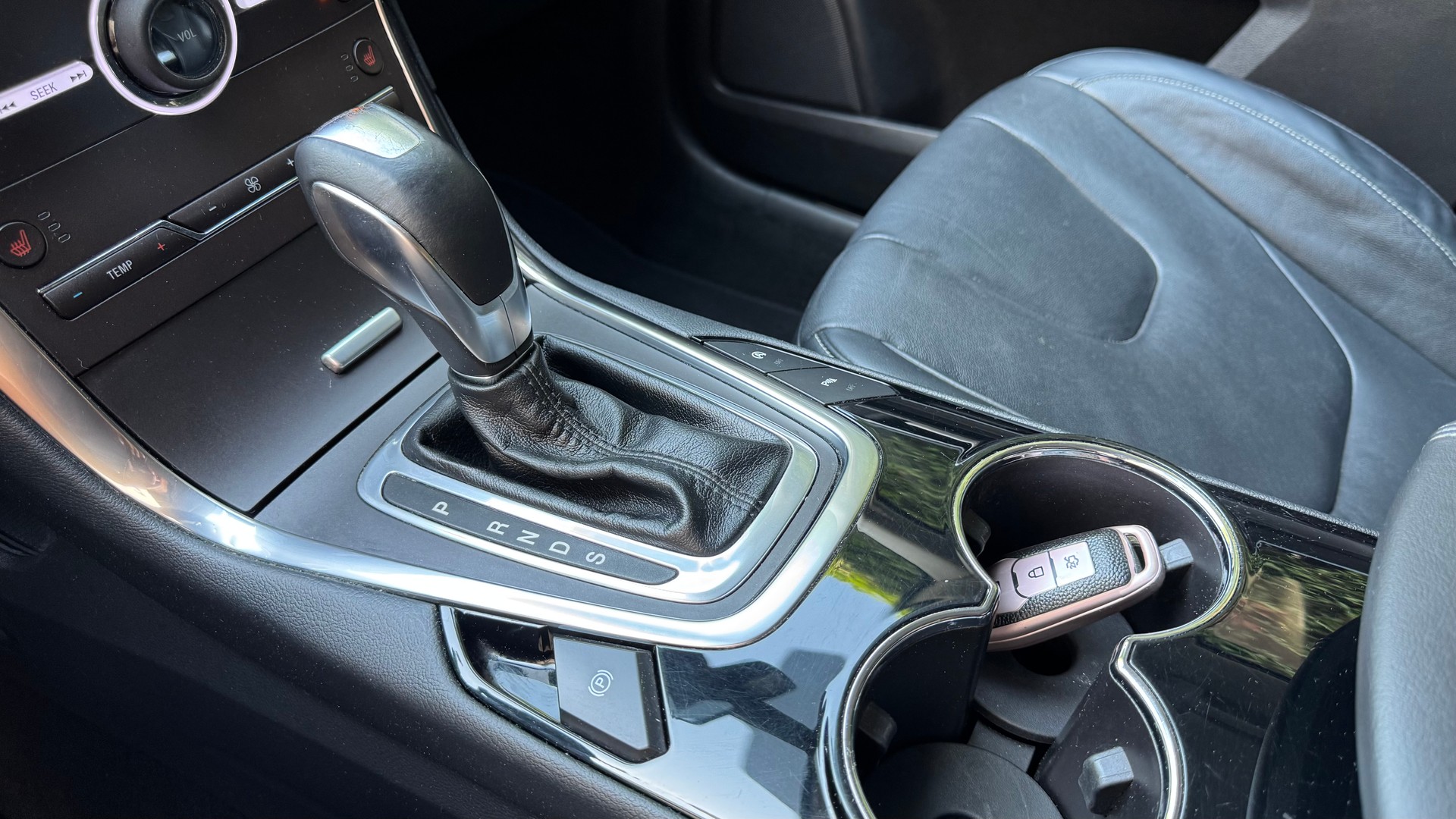 FORD S-Max 2.0 TDCi Titanium PowerShift-image-18