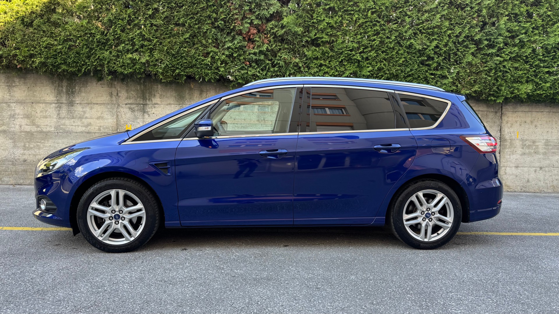 FORD S-Max 2.0 TDCi Titanium PowerShift-image-2