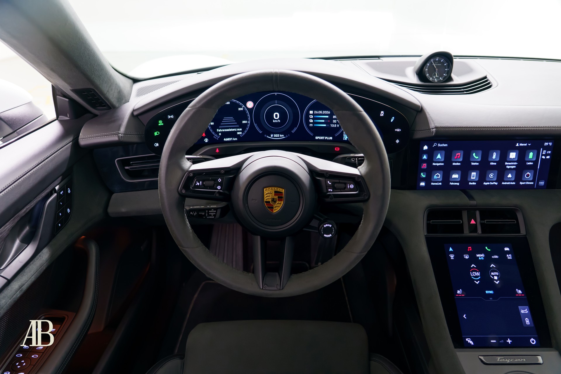 PORSCHE Taycan Sport Turismo mit Porsche Approved-image-11